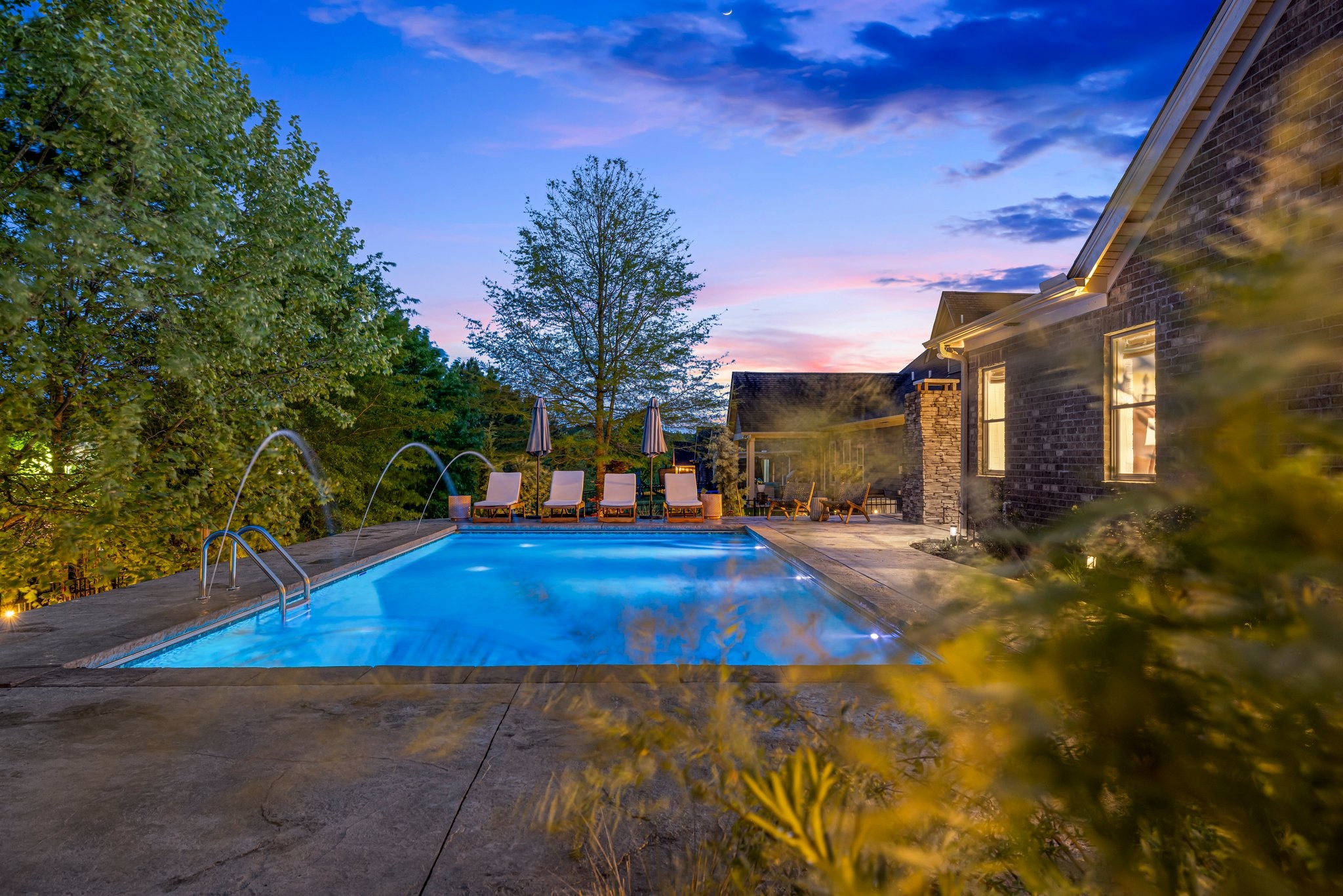 743 Fontwell Ln
