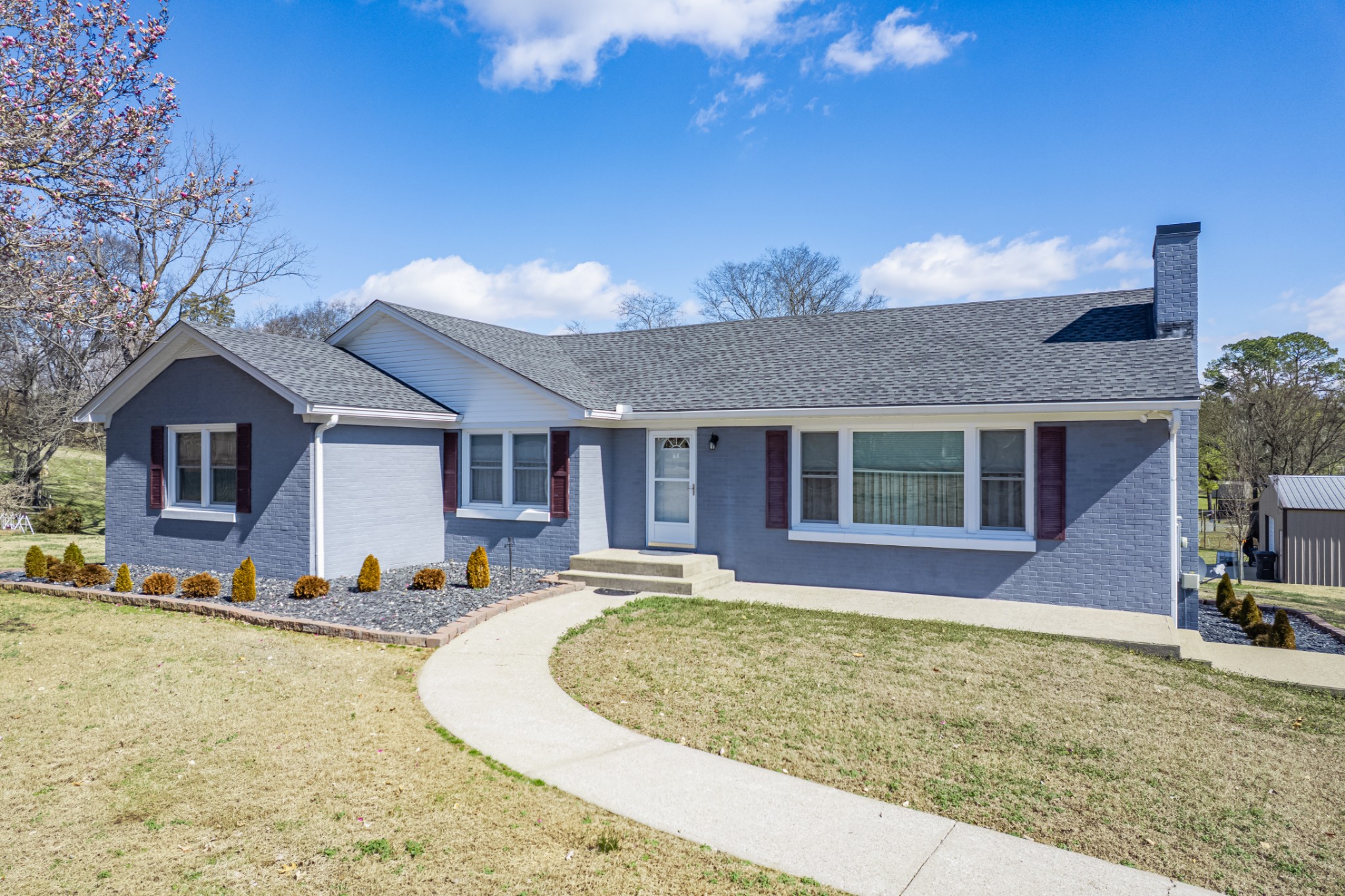 108 North Hardin Drive