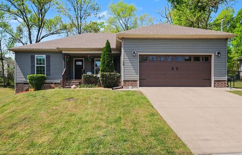 105 Doak St Shelbyville TN 37160