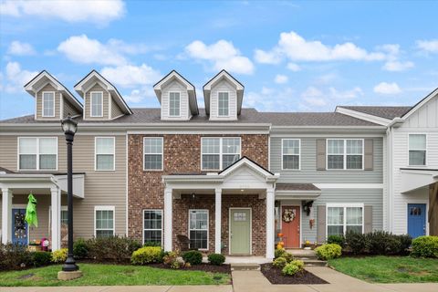 2738 Wind Gap Dr Columbia TN 38401