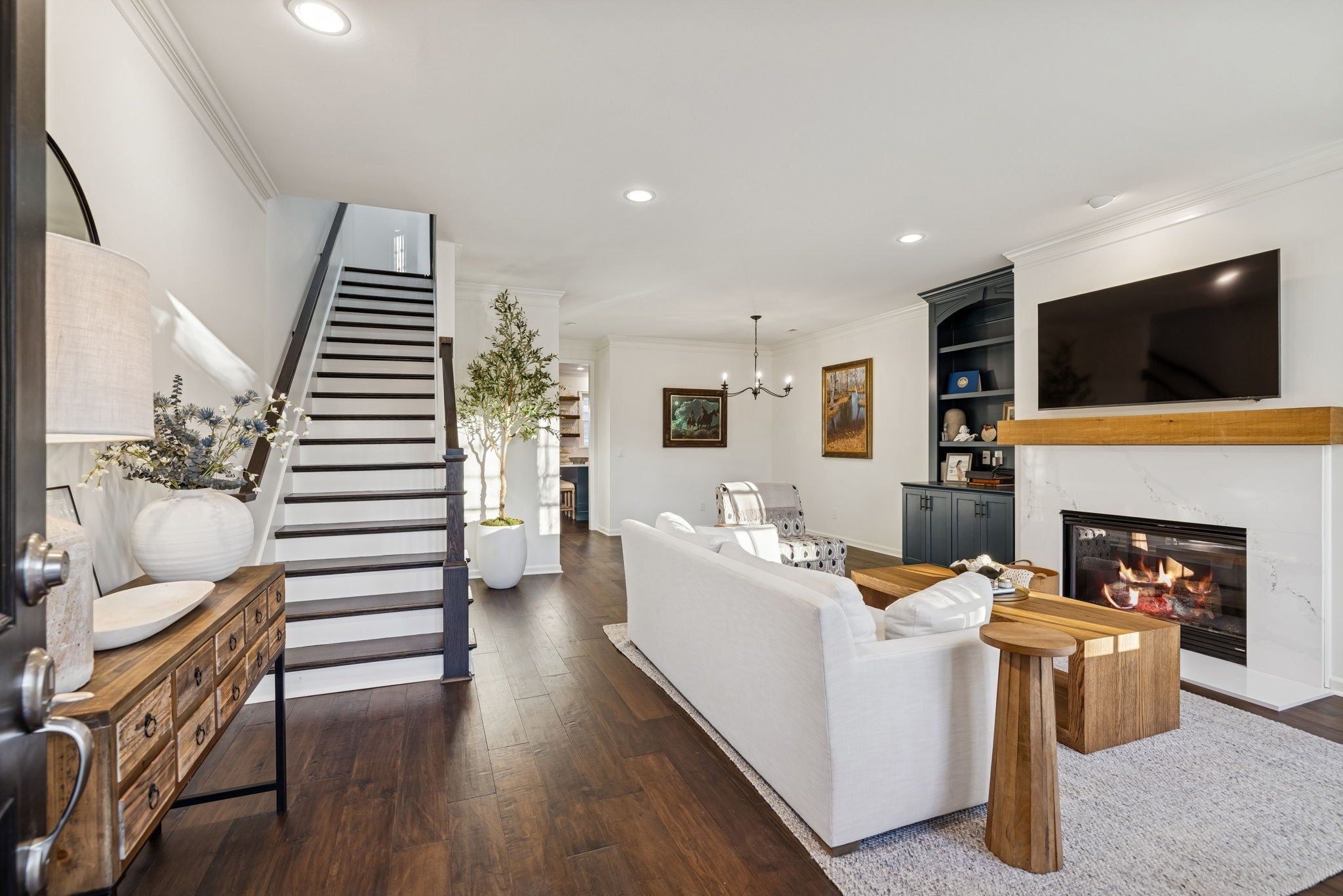 102 Pearl St