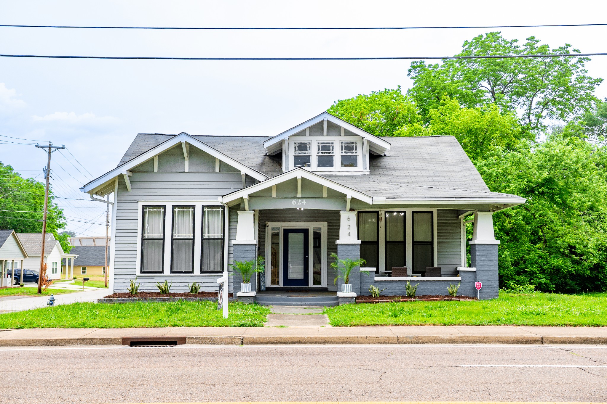 624 N Highland Ave