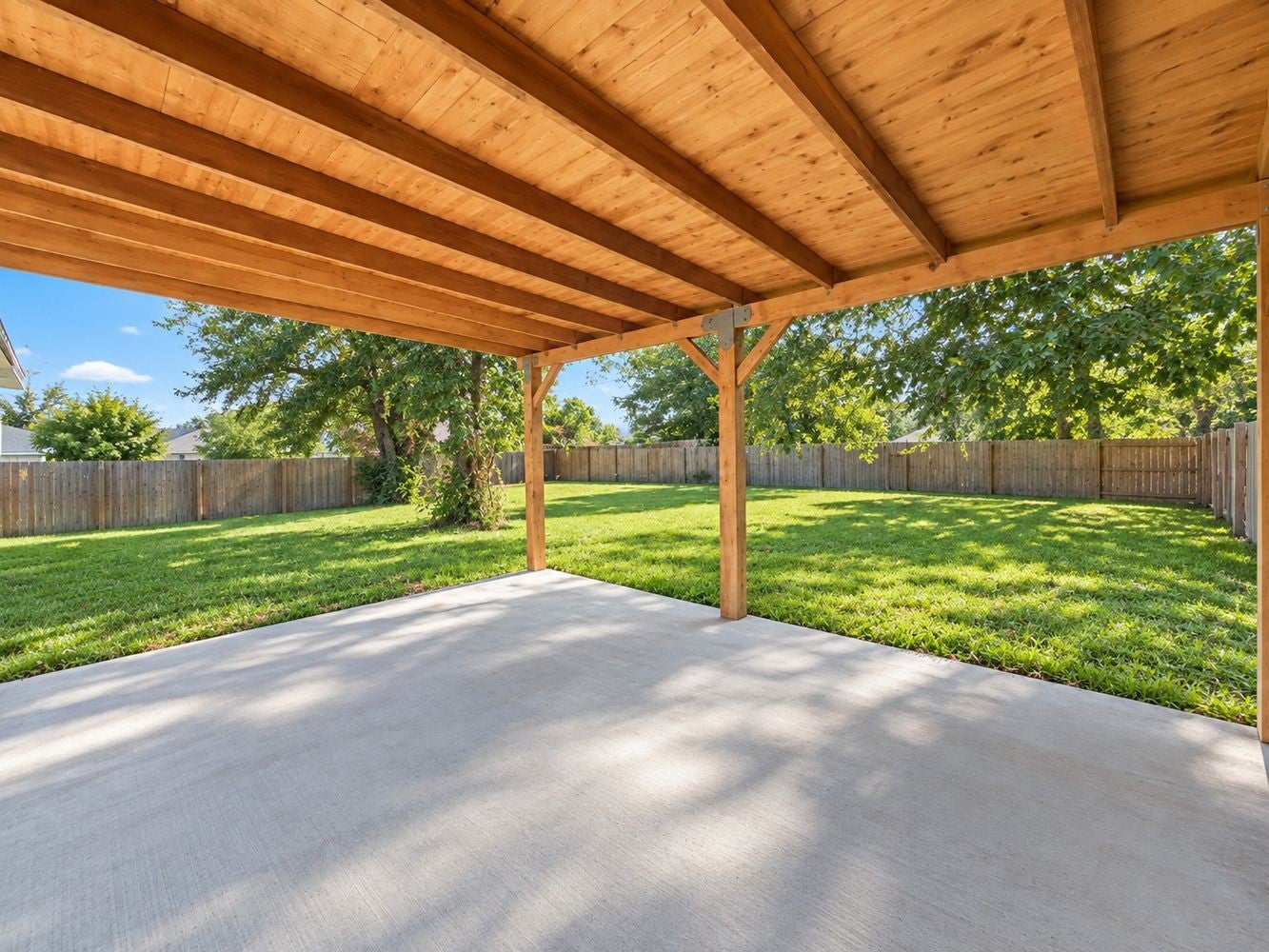 5027 Collinwood Dr