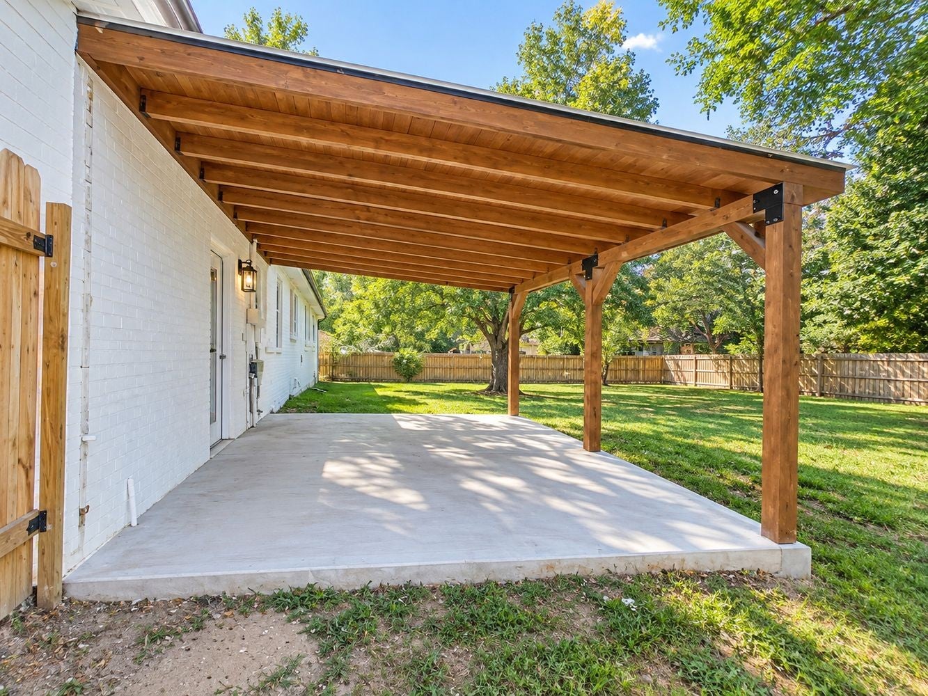 5027 Collinwood Dr
