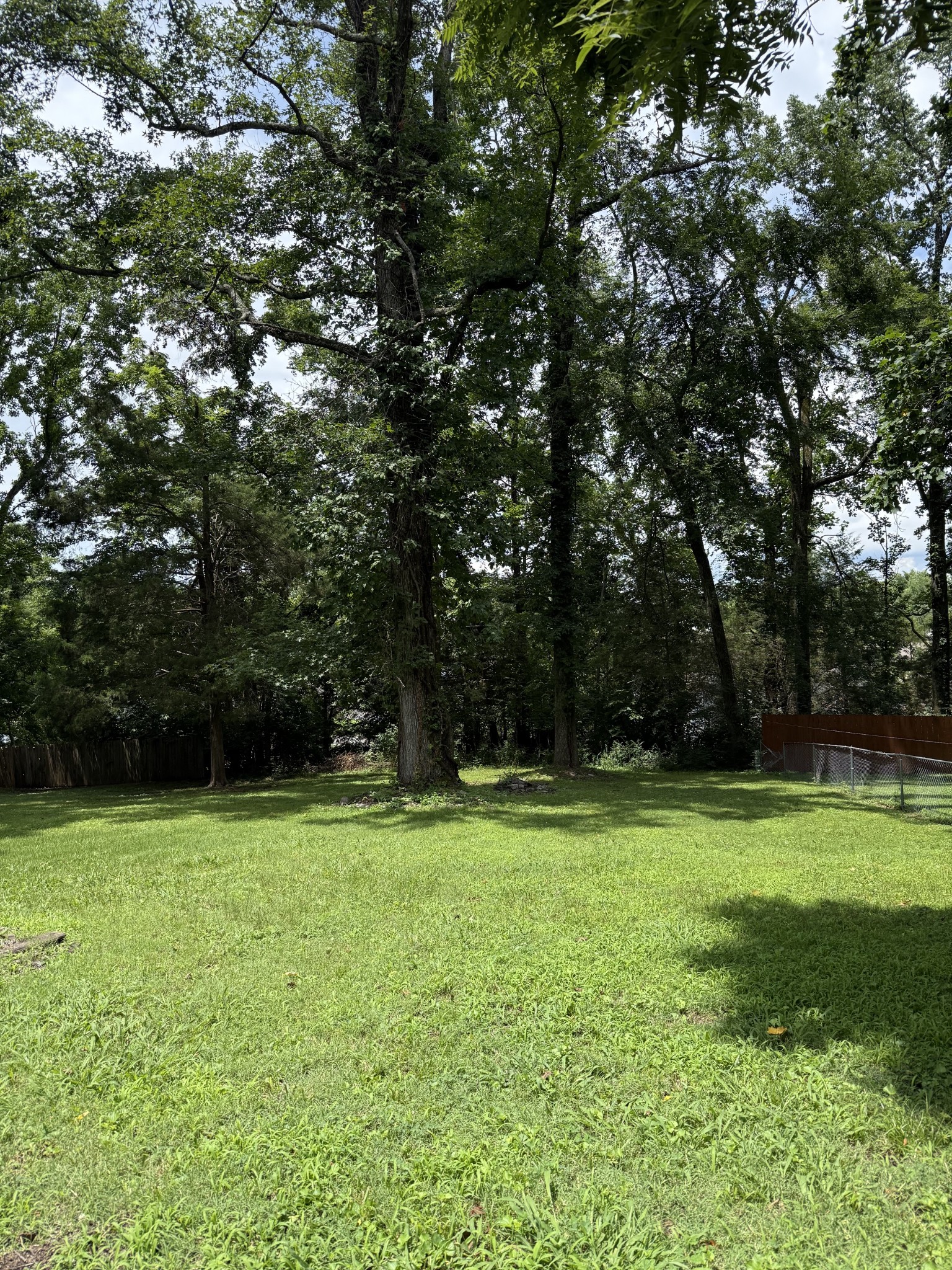 612 Baton Rouge Ct