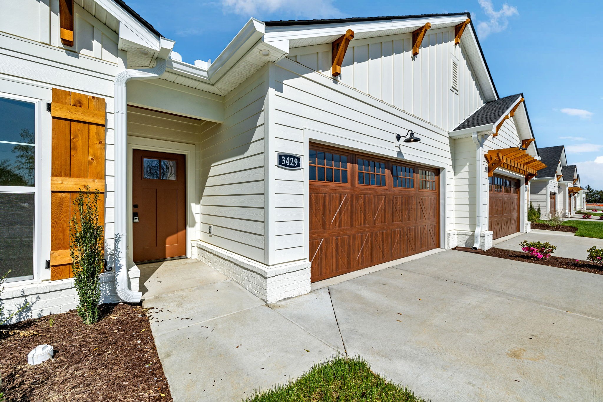 3429 John Richards Dr