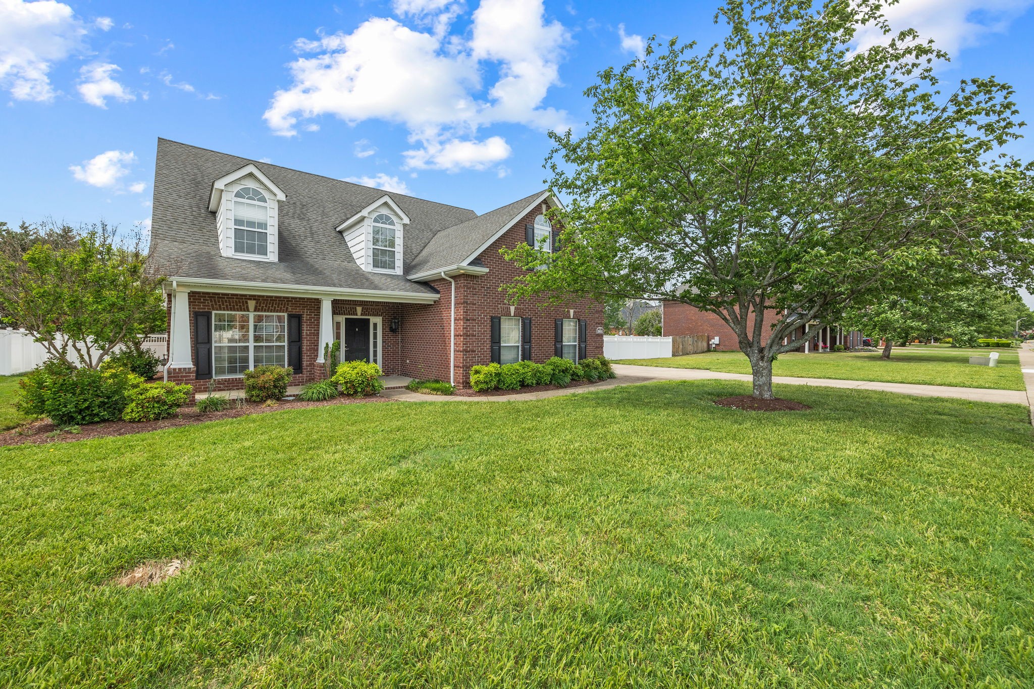 2651 James Edmon Ct