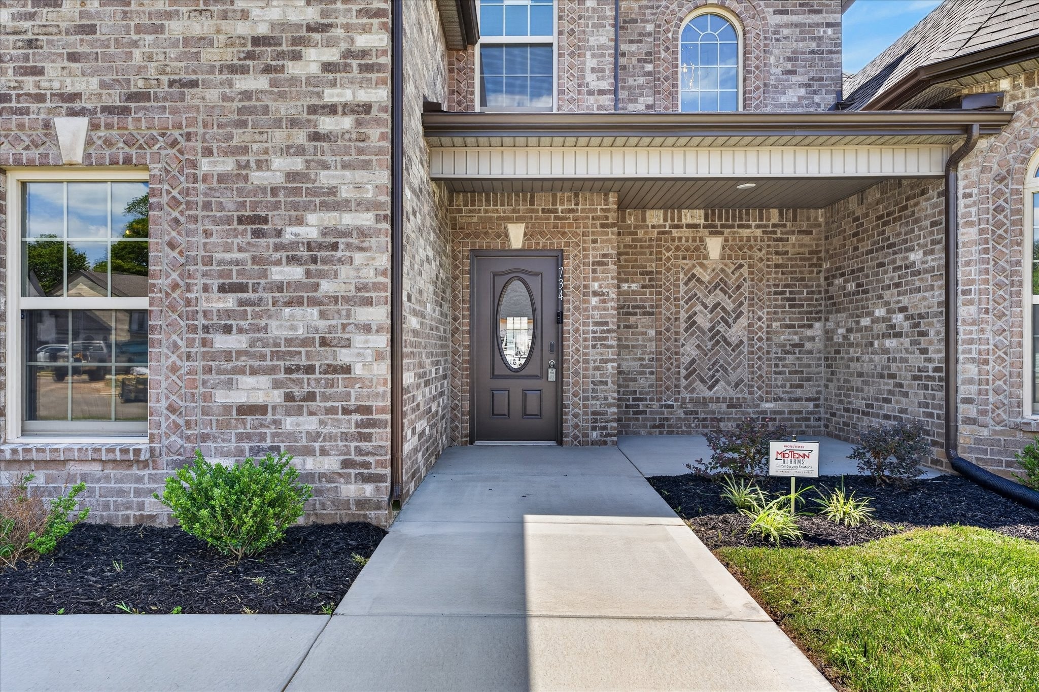 734 Shoemaker Ln