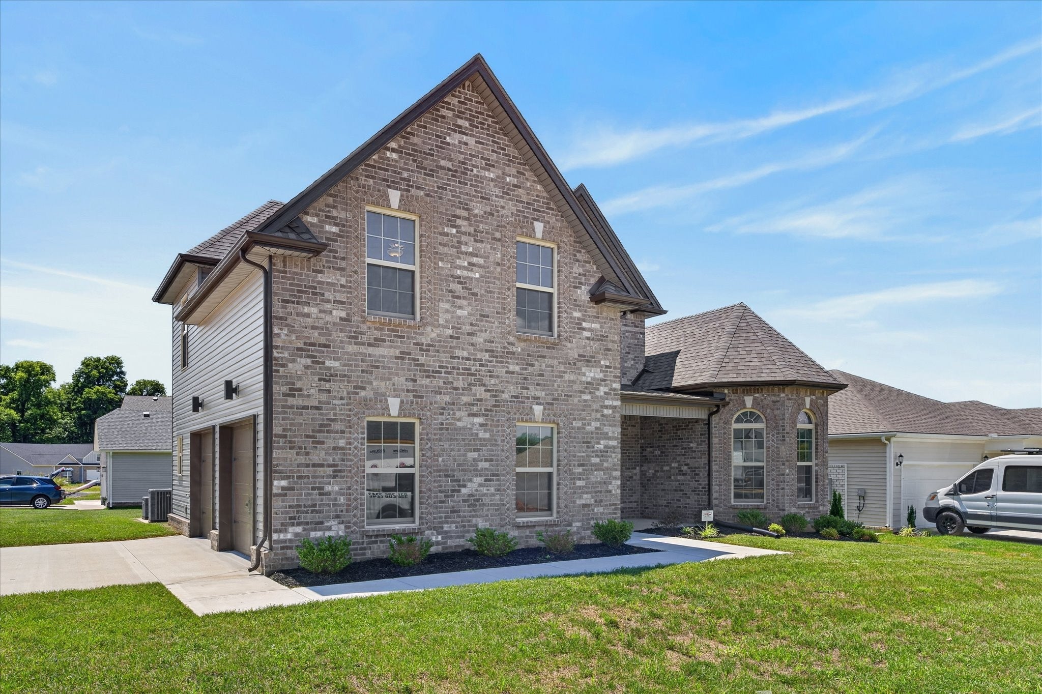 734 Shoemaker Ln