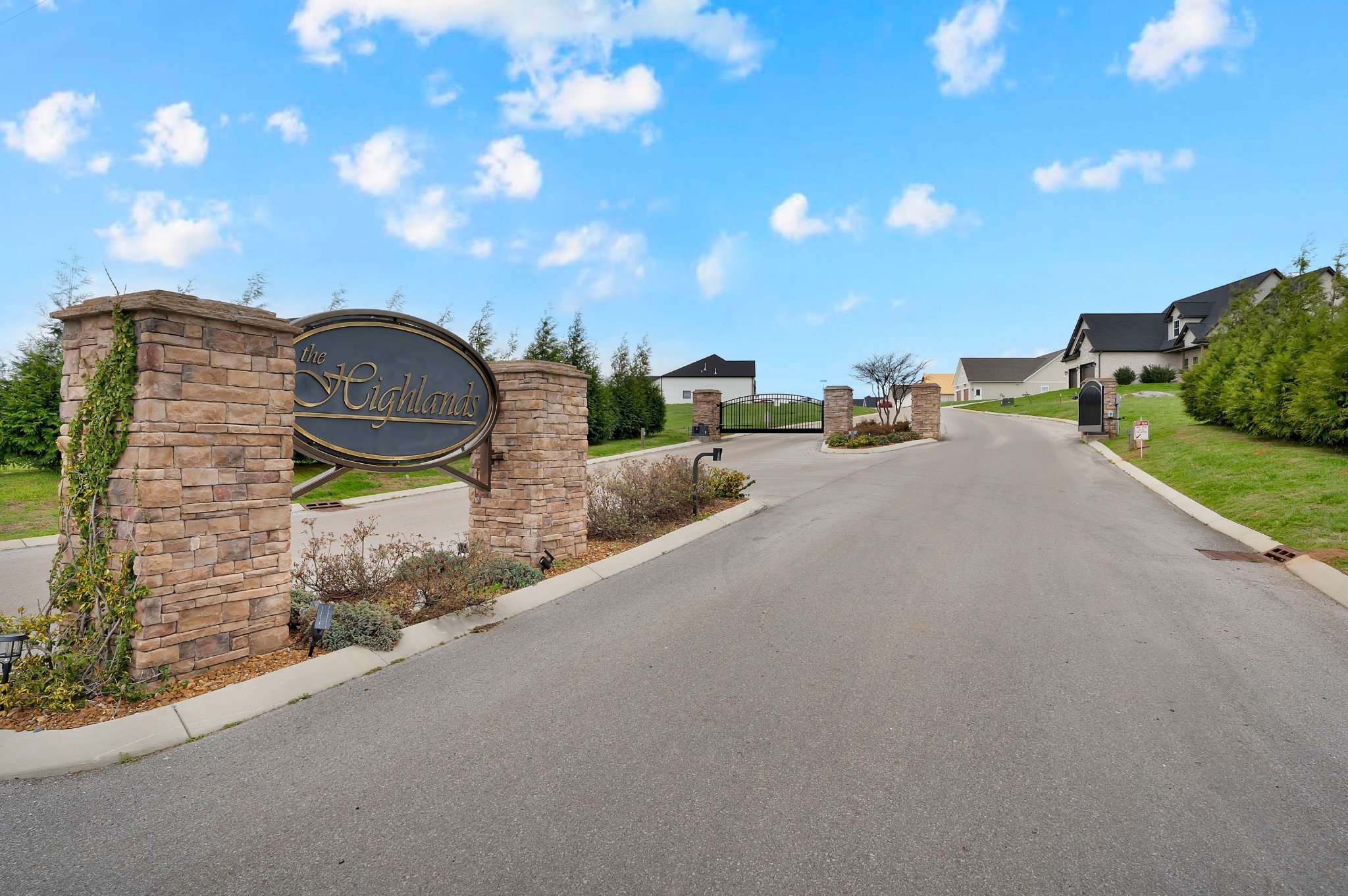 260 Lookout Dr