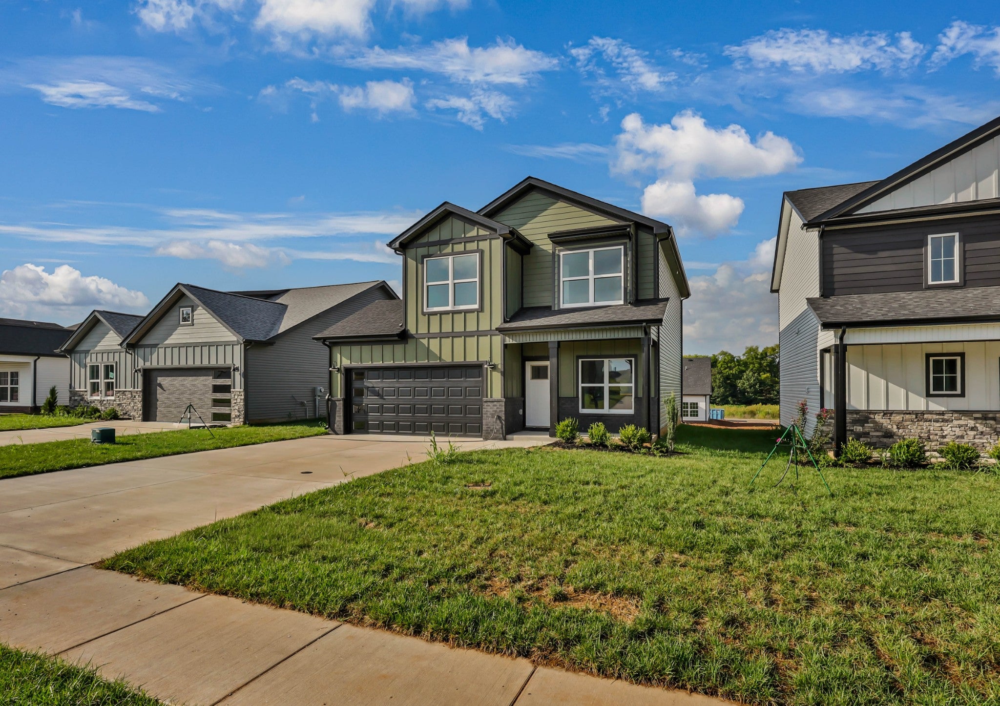 2712 Brewster Dr