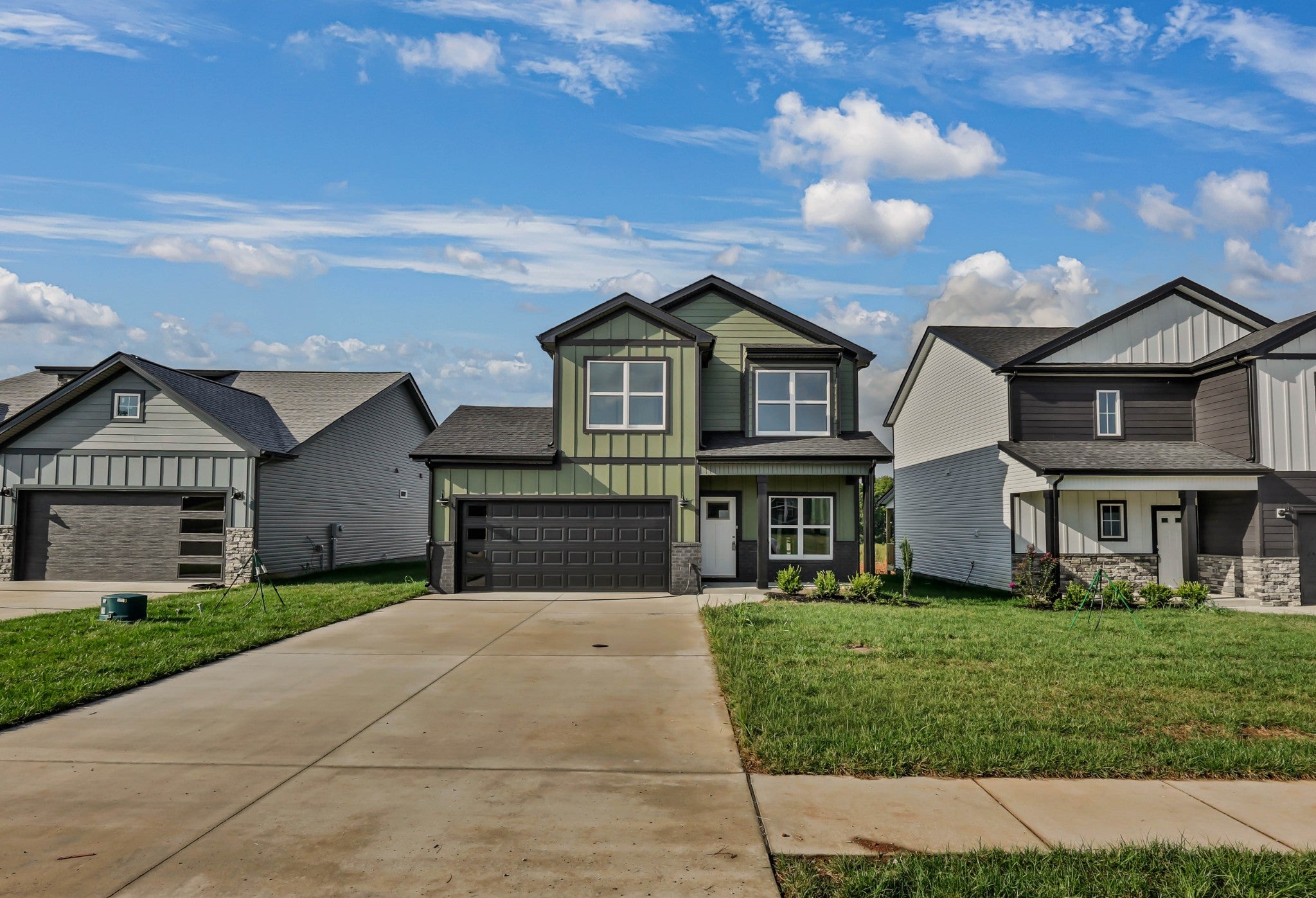 2712 Brewster Dr