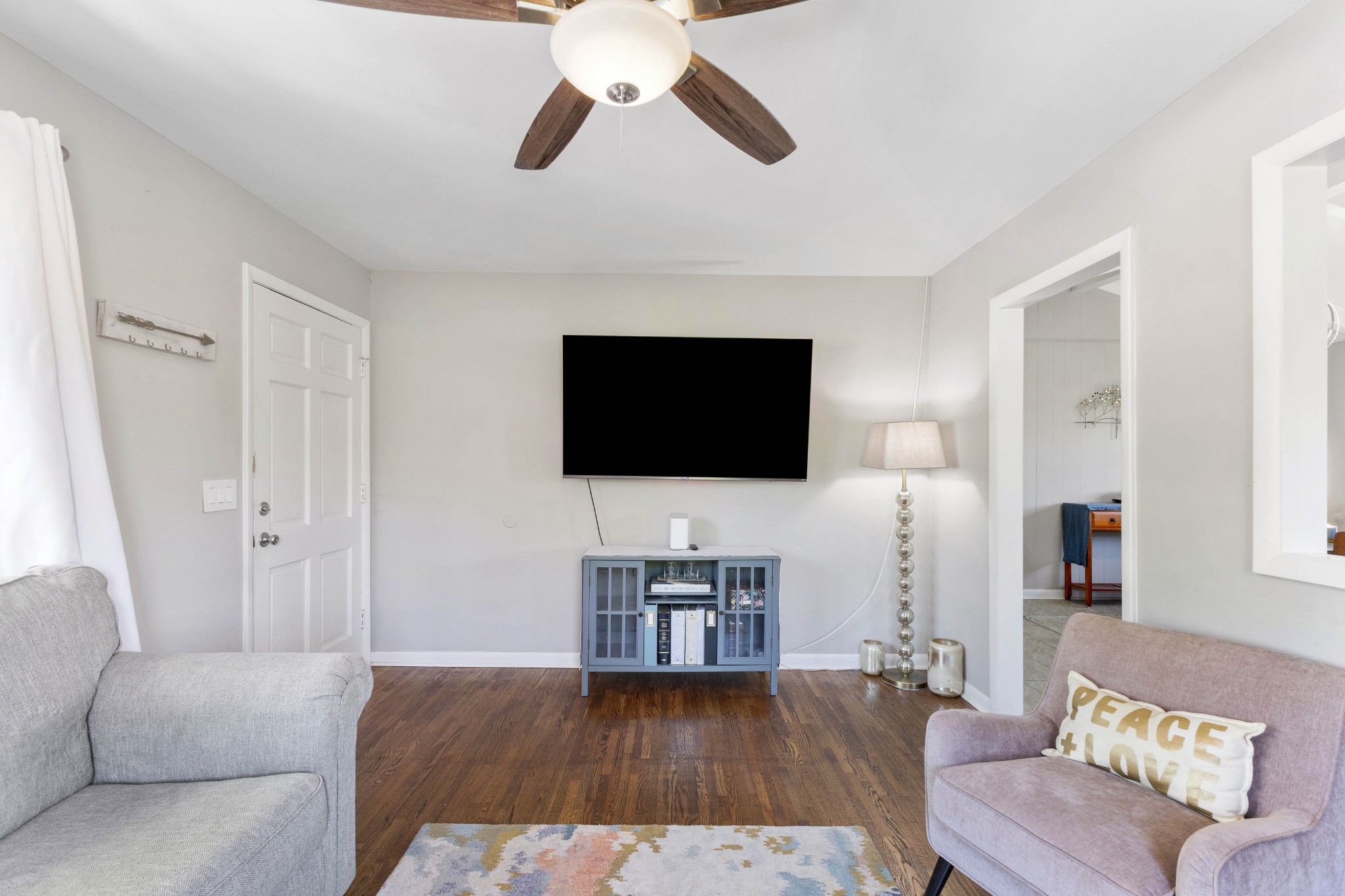 915 Tulip Cir