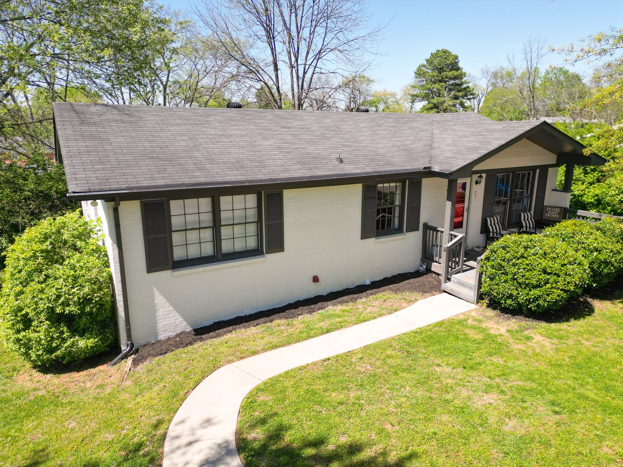 915 Tulip Cir