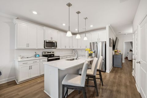 1101 vida way 105 Nolensville TN 37135