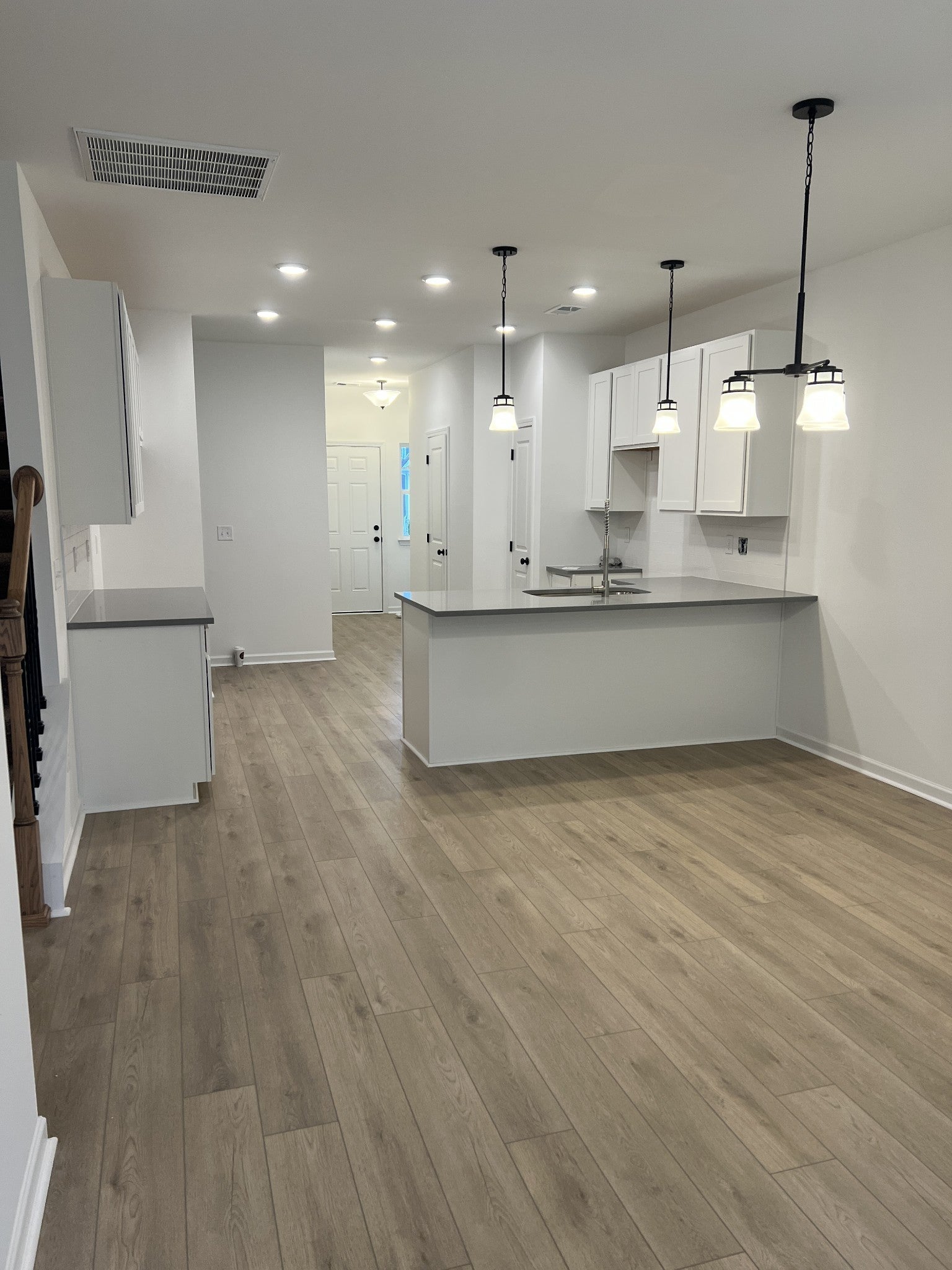 1225 Bronte Dr