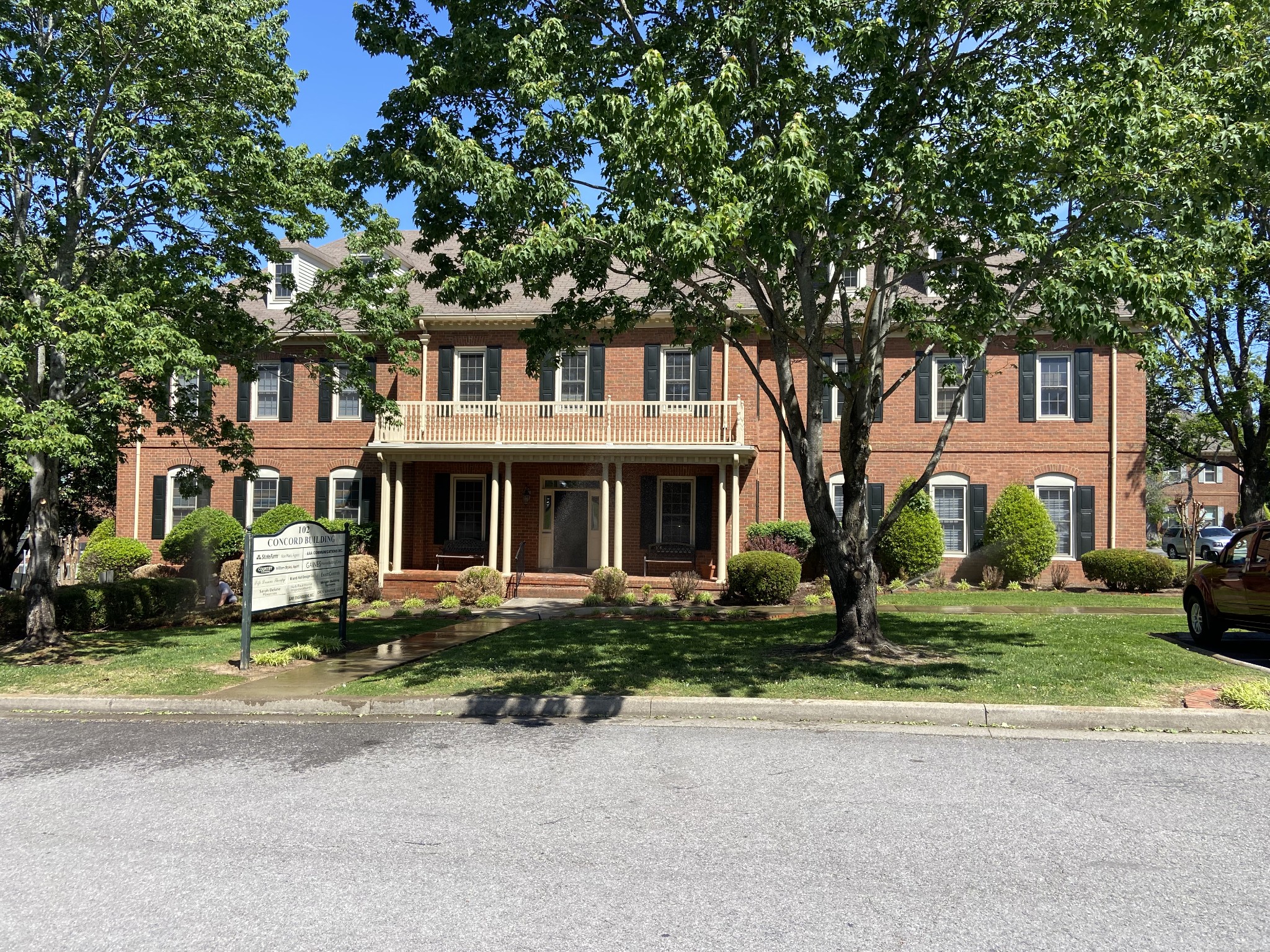 Photo 1 of 10 — 102 Hazel Path, Hendersonville, TN 37075
