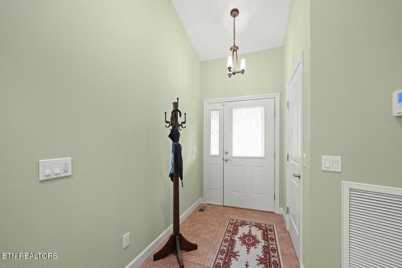 14 Heatherhurst Court
