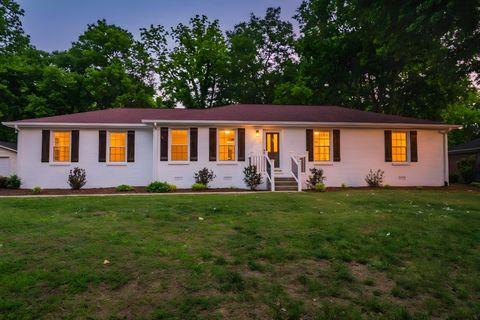 Photo of 424 Irongate Blvd, Murfreesboro, TN 37129 (MLS # 3191424)