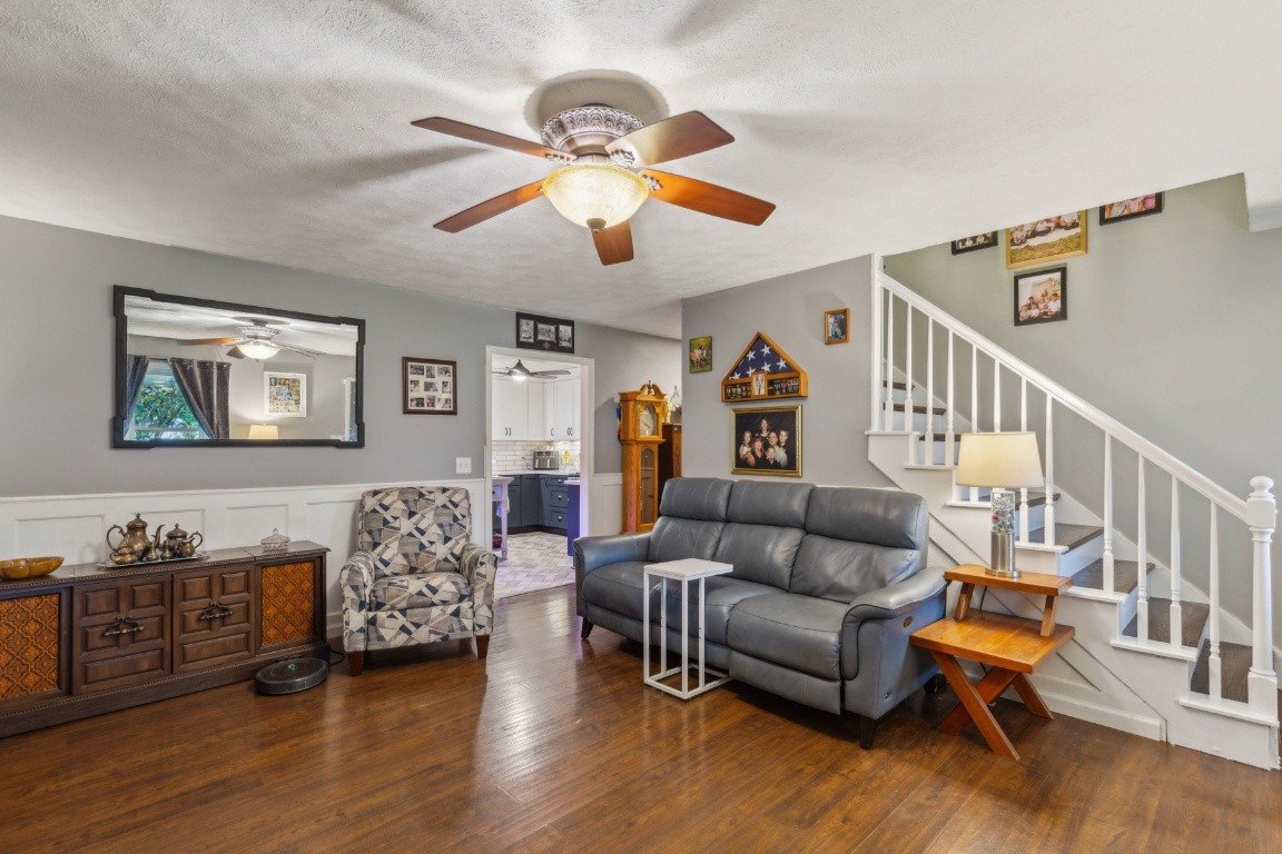 3130 Valley Bend Rd