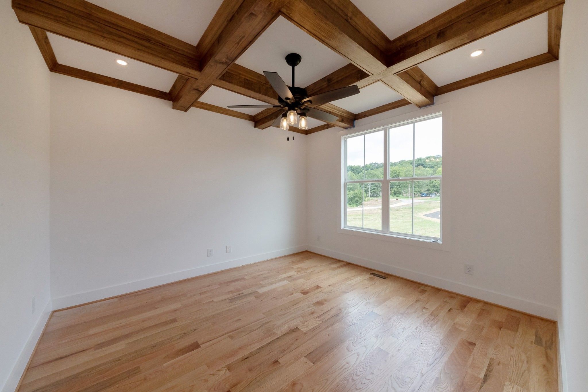 View Columbia, TN 38401 house