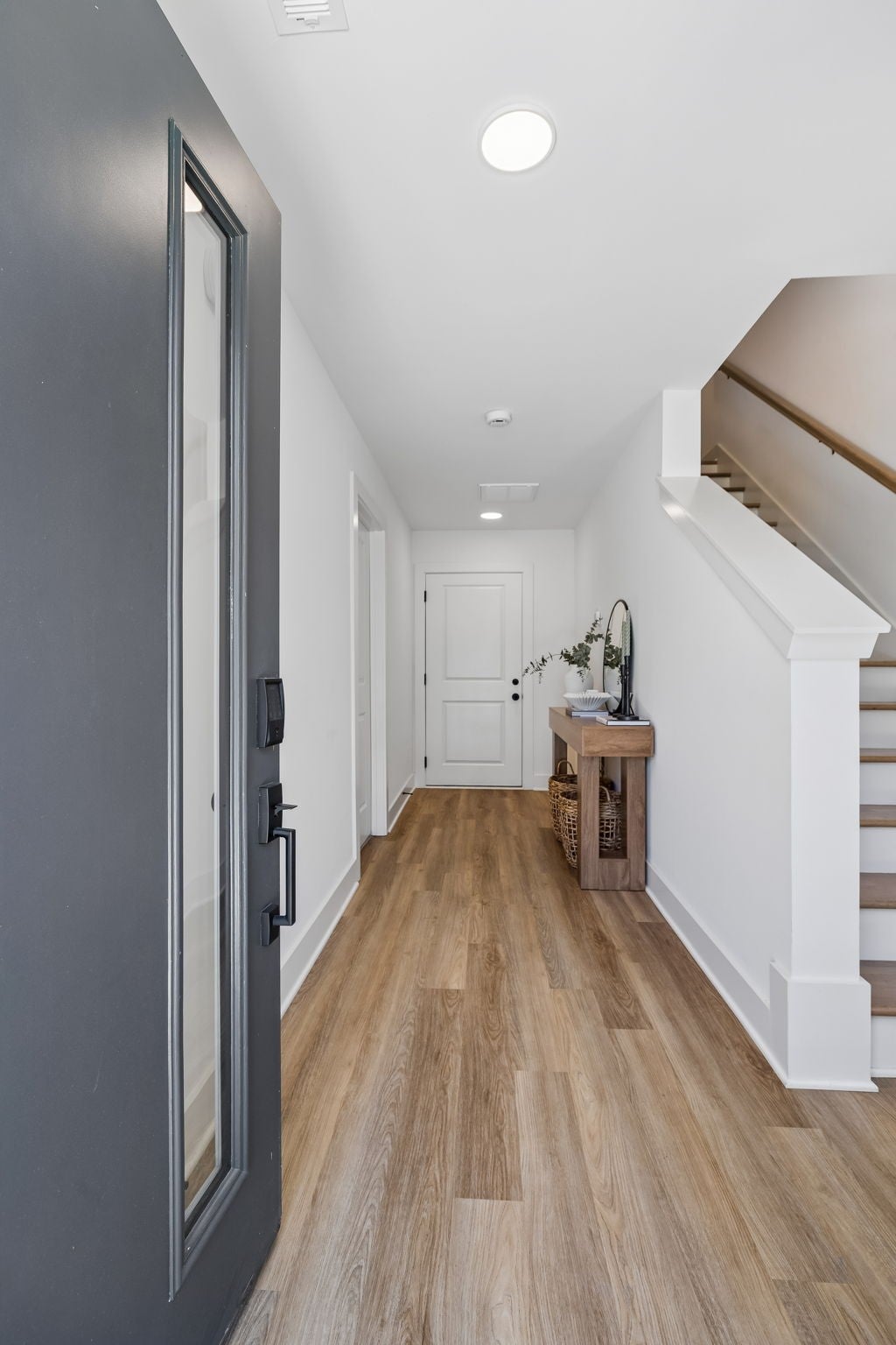 700 N DuPont Ave 310