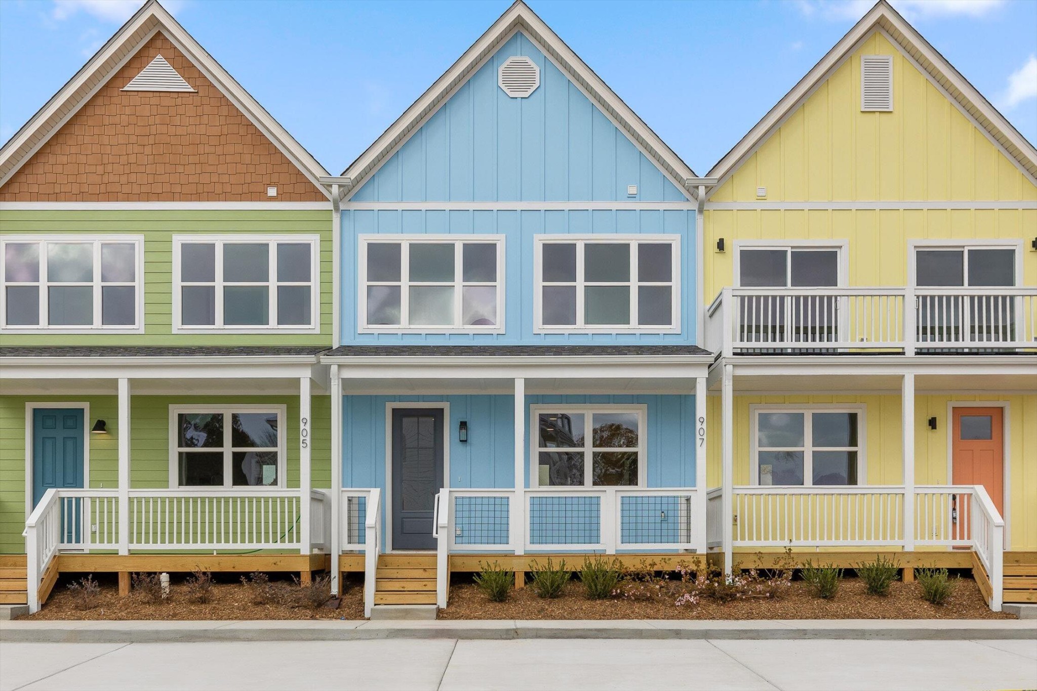 907 Blue Heights Drive 18