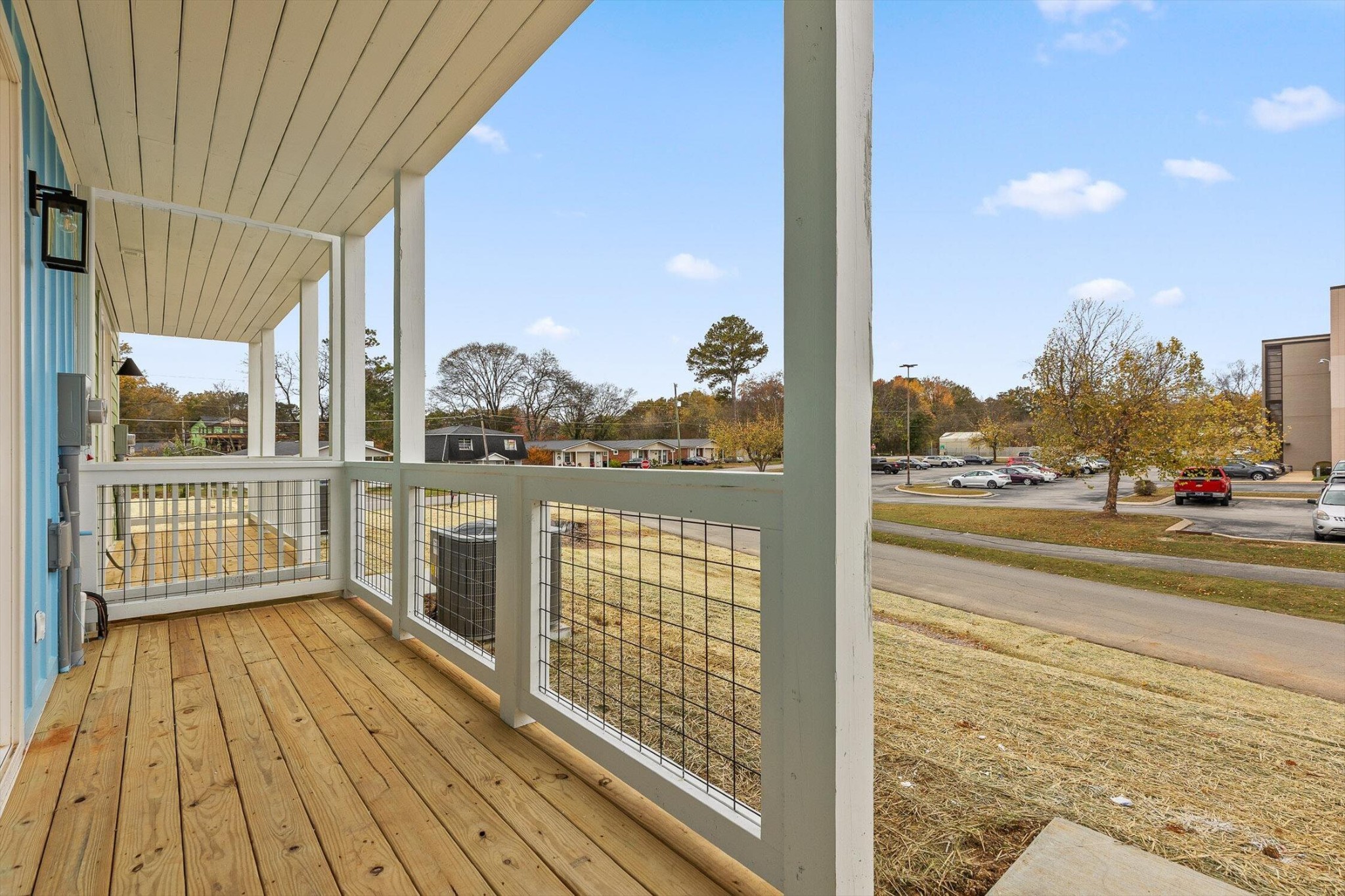 907 Blue Heights Drive 18