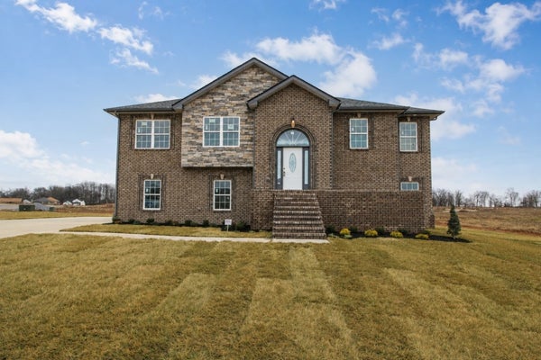1184 JUNIPER PASS, CLARKSVILLE, TN 37043 - Image f86d3e4a6a99ad0610a39f94efd9a6b2/3568748232
