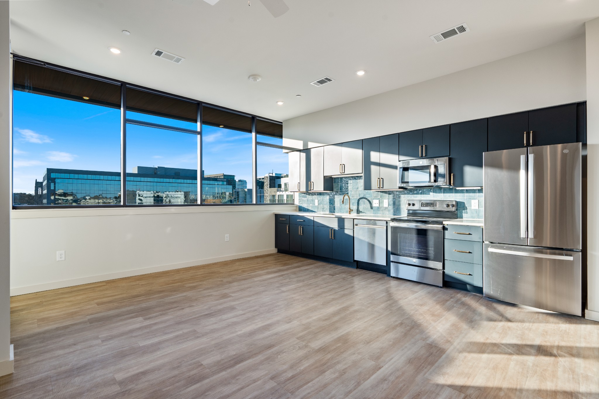 1014 16th Avenue S 407