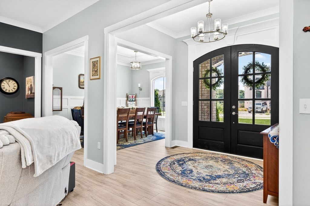 1933 Rivers Edge Dr SE