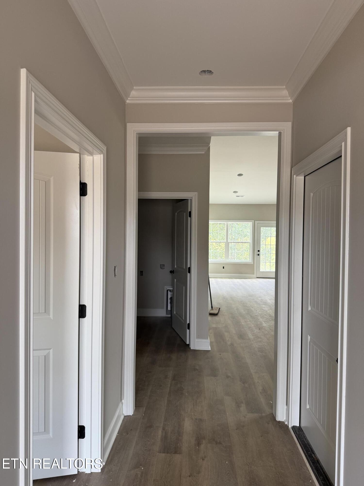 107 Van Gilder Way