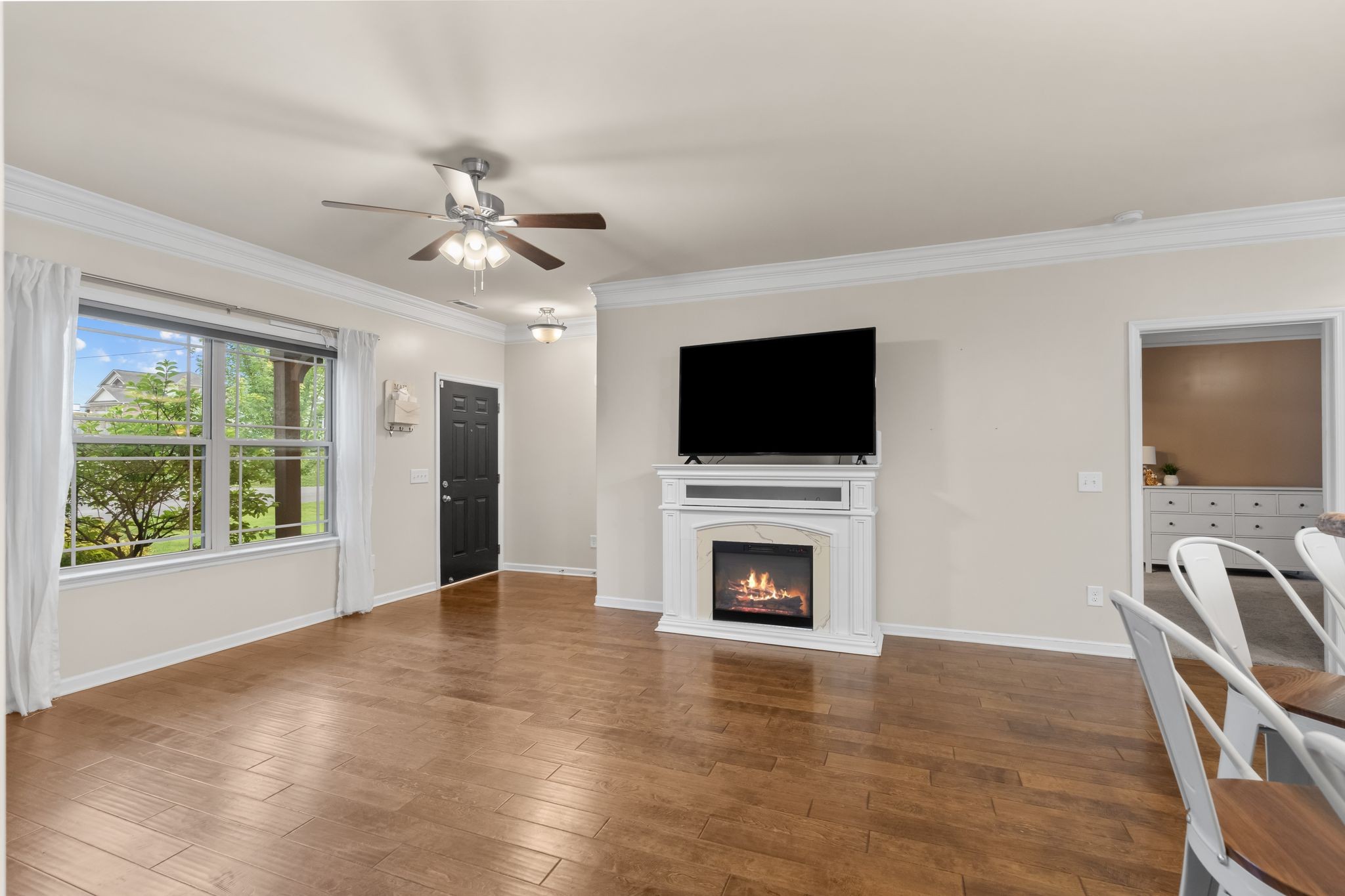 5238 McKinnley Dr