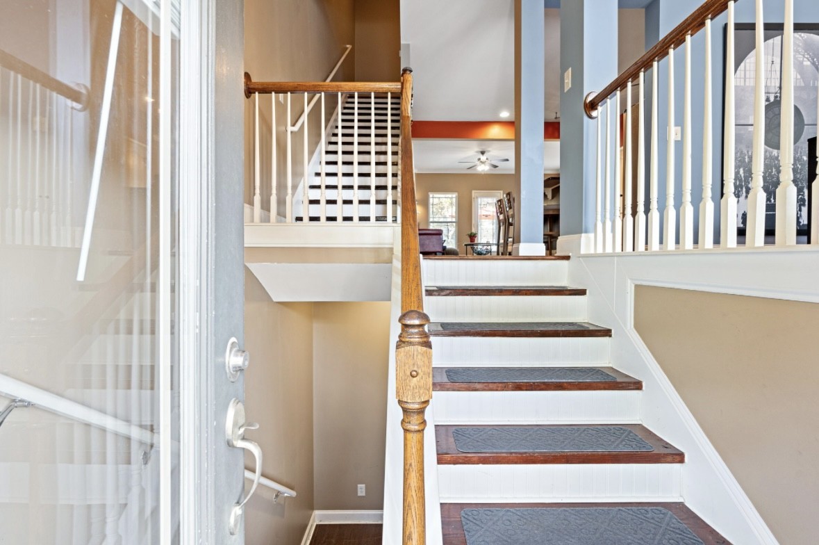 1062 Woodbury Falls Dr