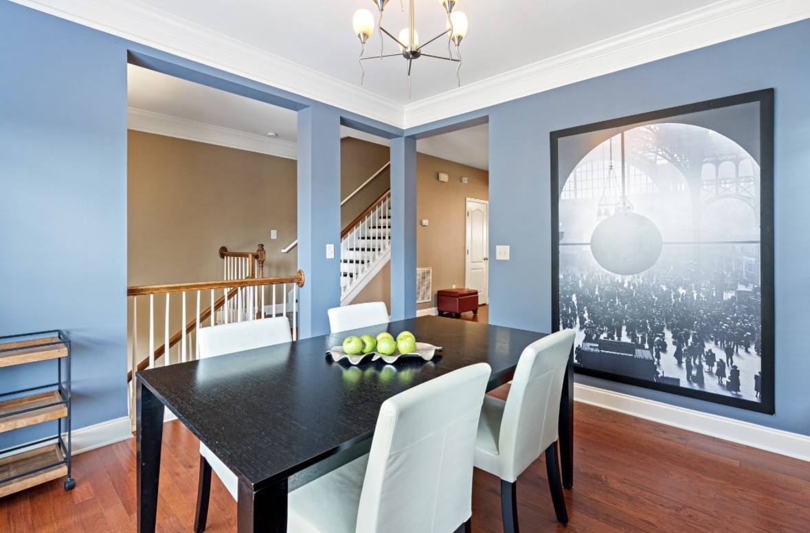 1062 Woodbury Falls Dr