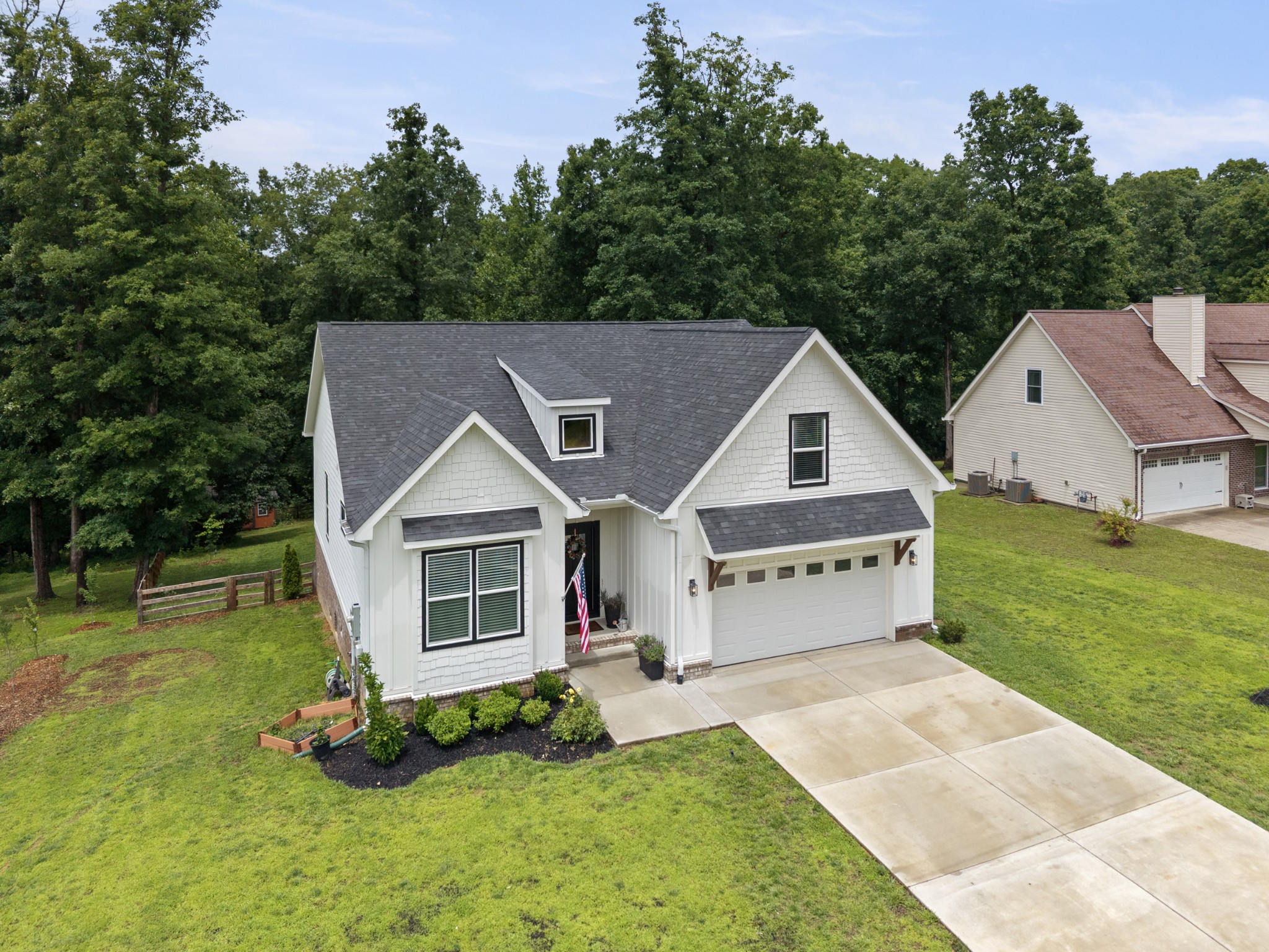 212 Cherokee Dr