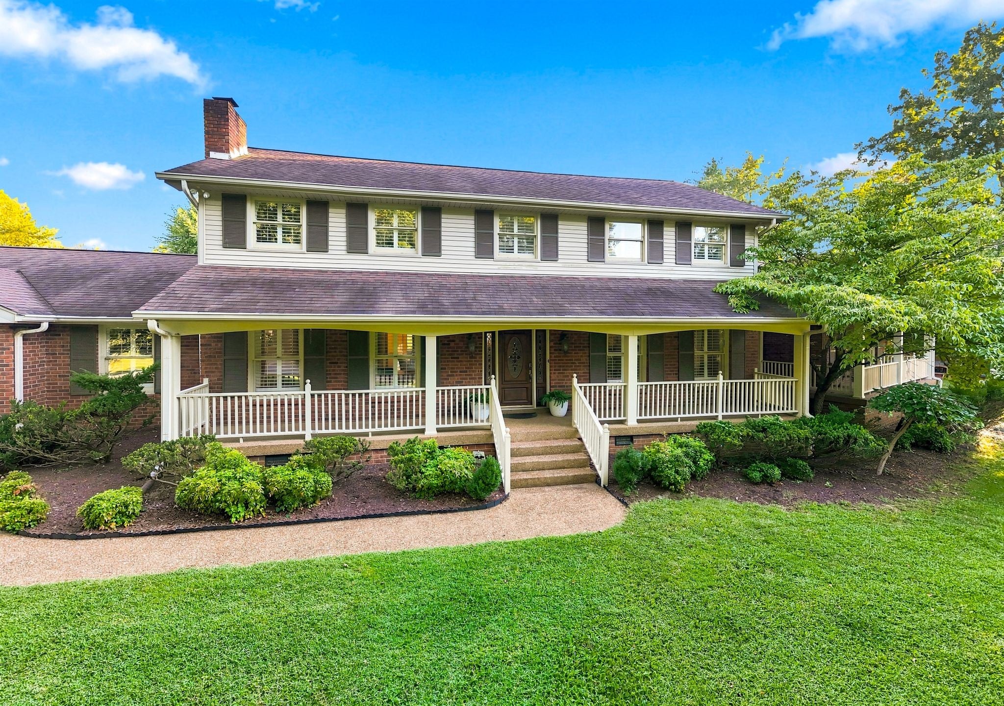 100 Applewood Valley Dr