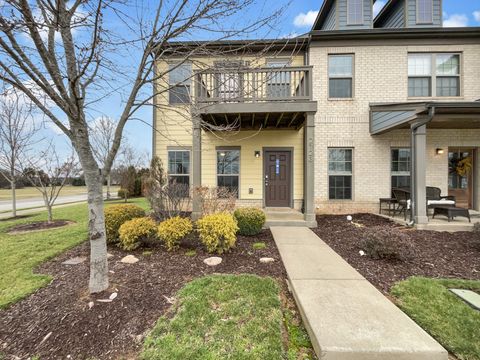 2723 Sterlingshire Dr Murfreesboro TN 37128