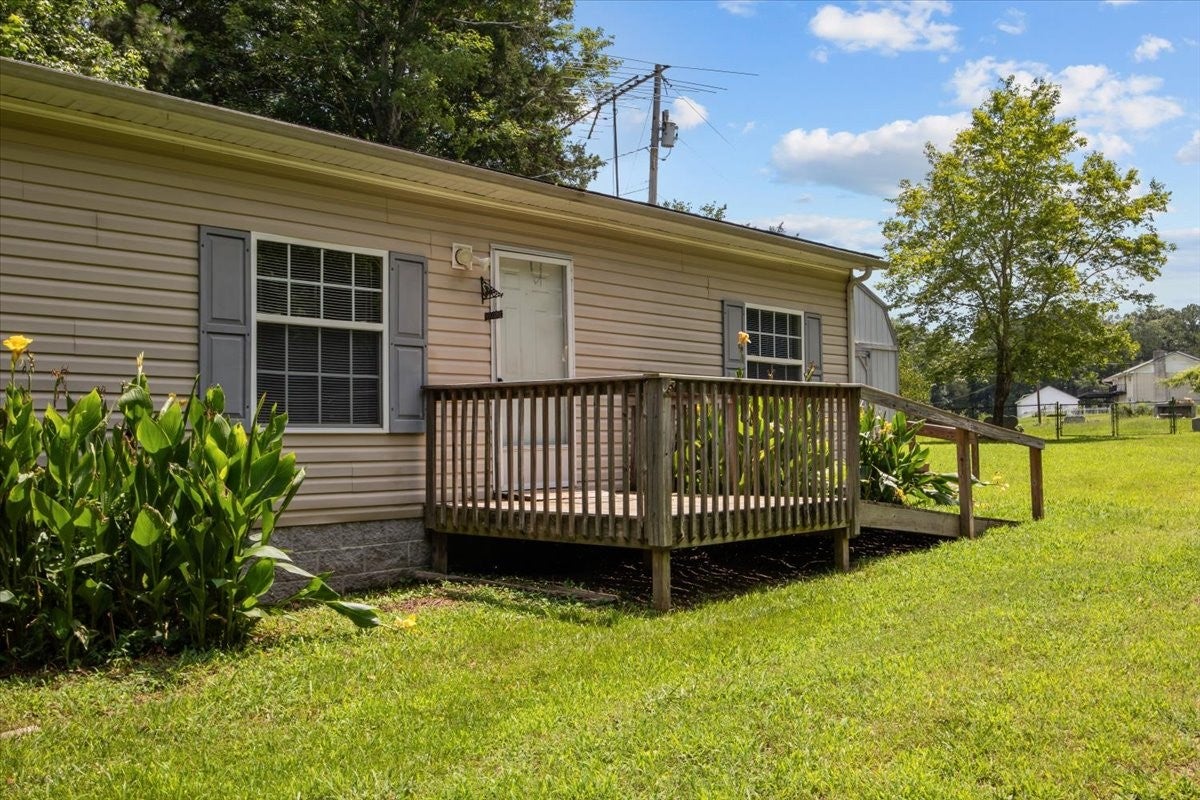 211 Old Stagecoach Ln