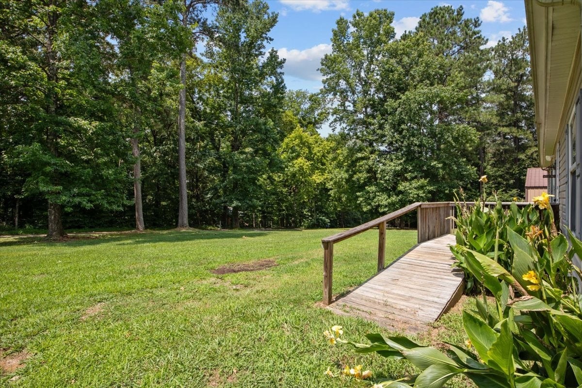 211 Old Stagecoach Ln