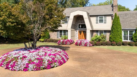 114 Vaughn Rd Nashville TN 37221
