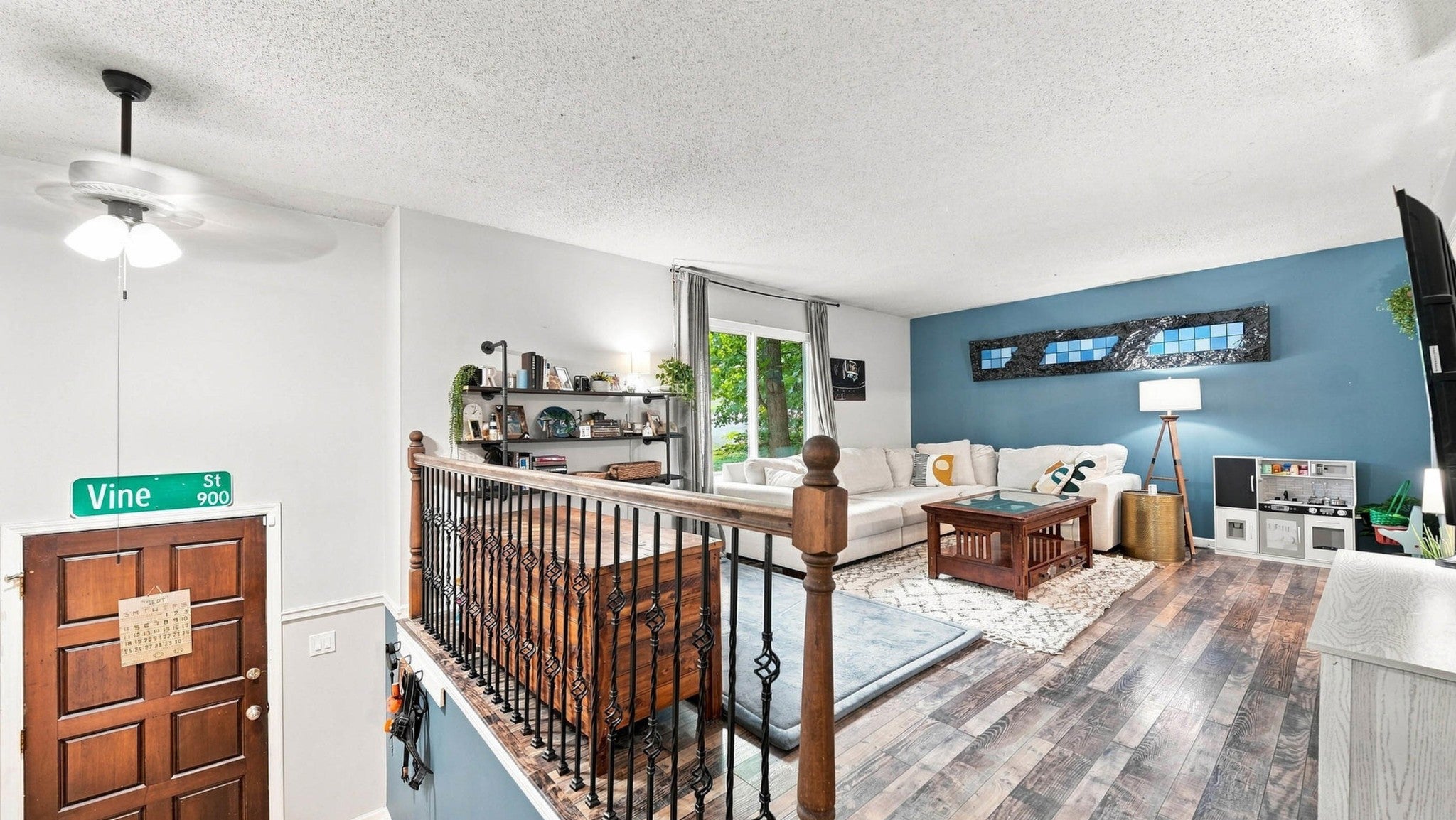 809 N Valleywood Circle