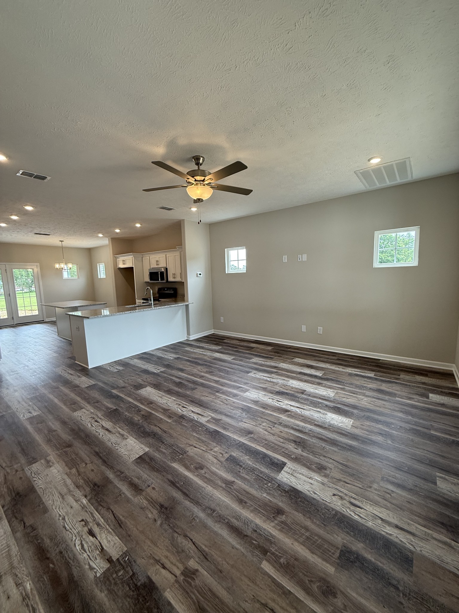 200 Reynard St