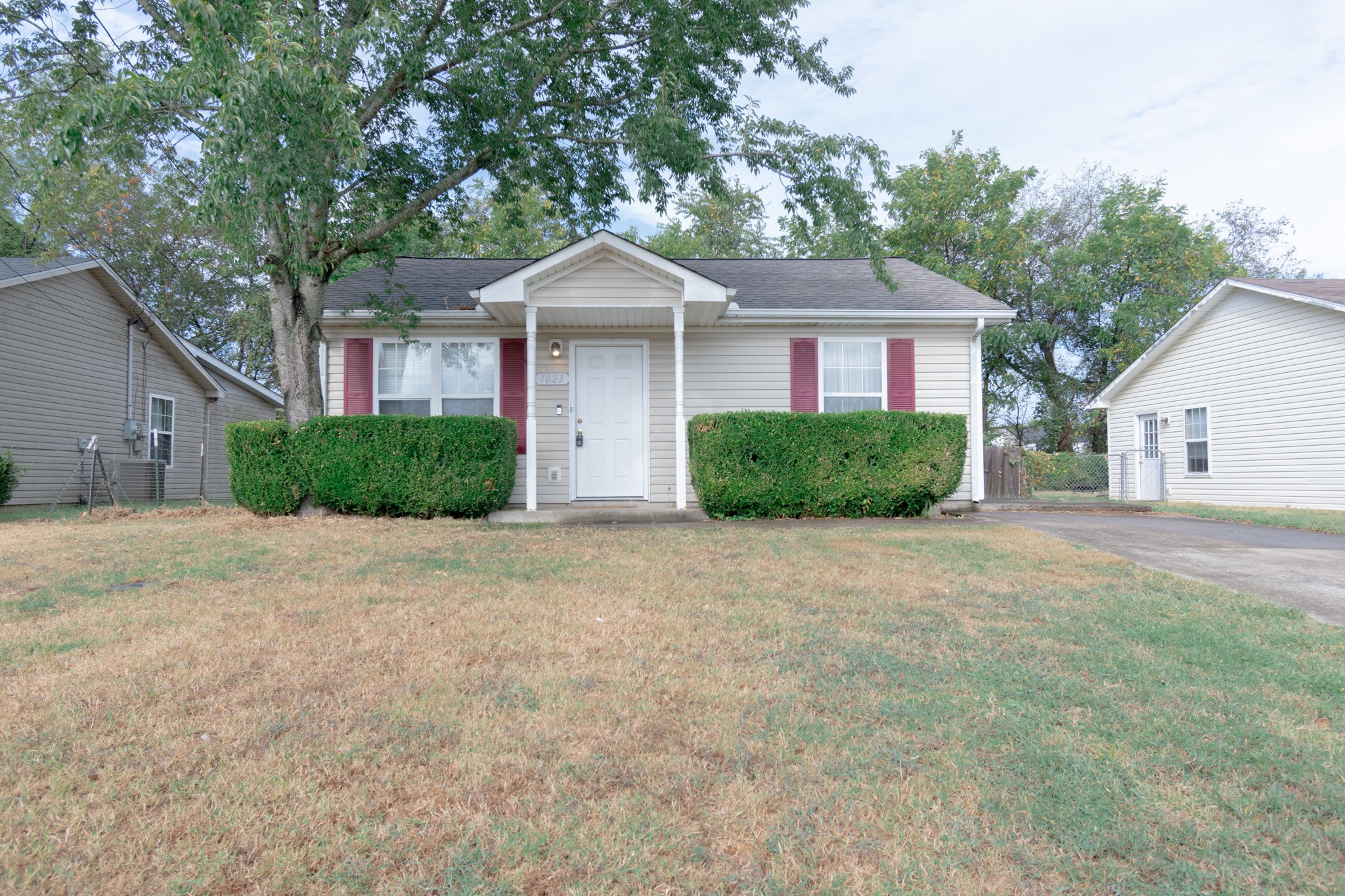 Photo 1 of 19 — 1023 Shadow Ridge Ave, Oak Grove, KY 42262