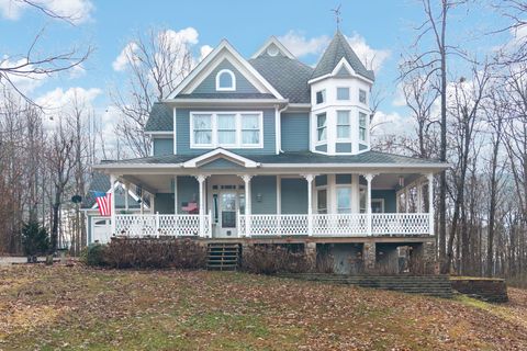 10739 Monterey Hwy Monterey TN 38574