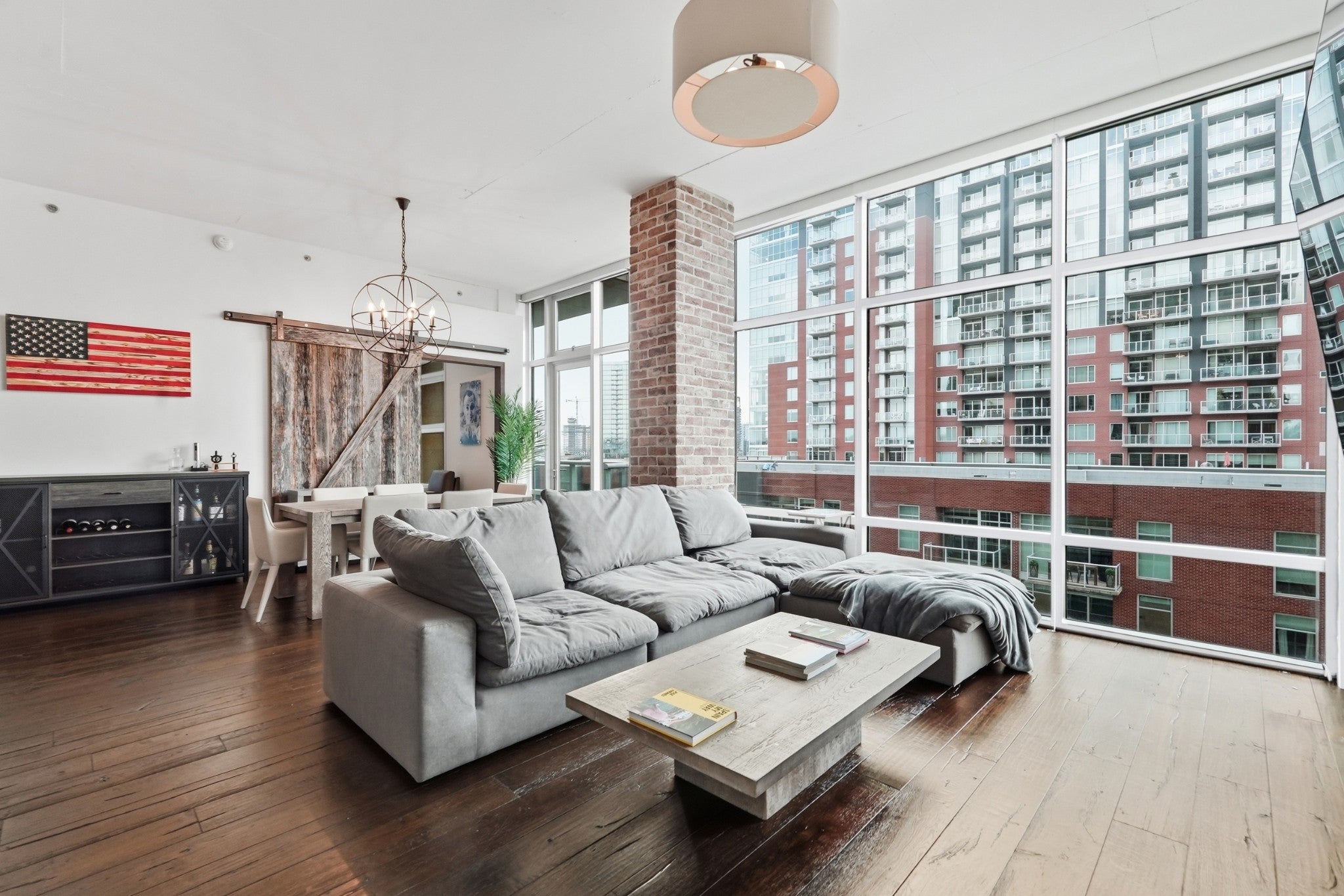 700 12th Ave S 605