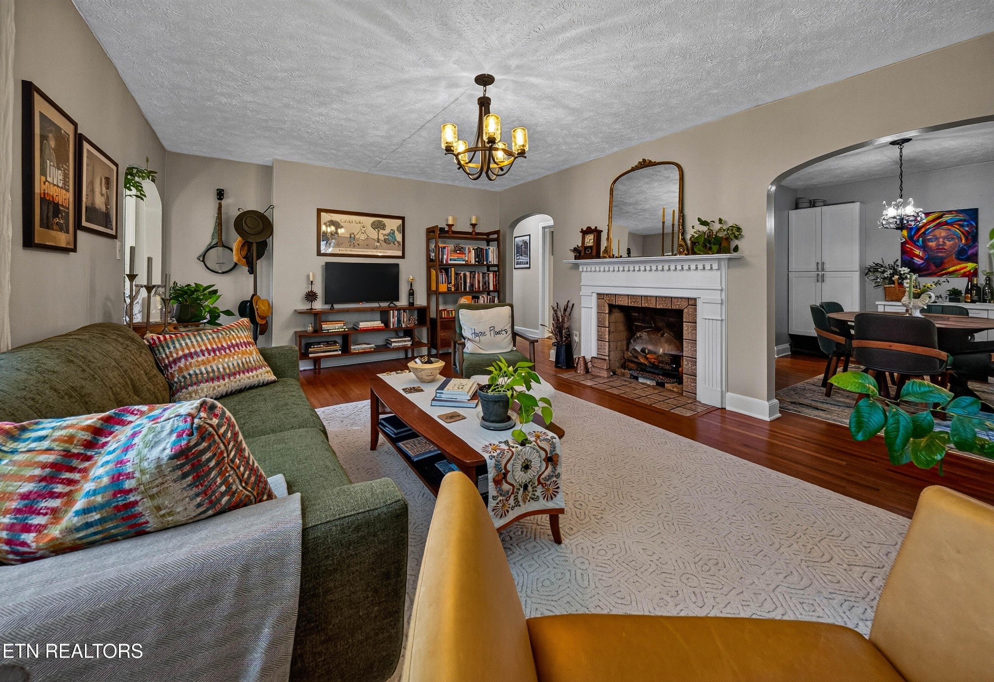 132 Lonas Drive