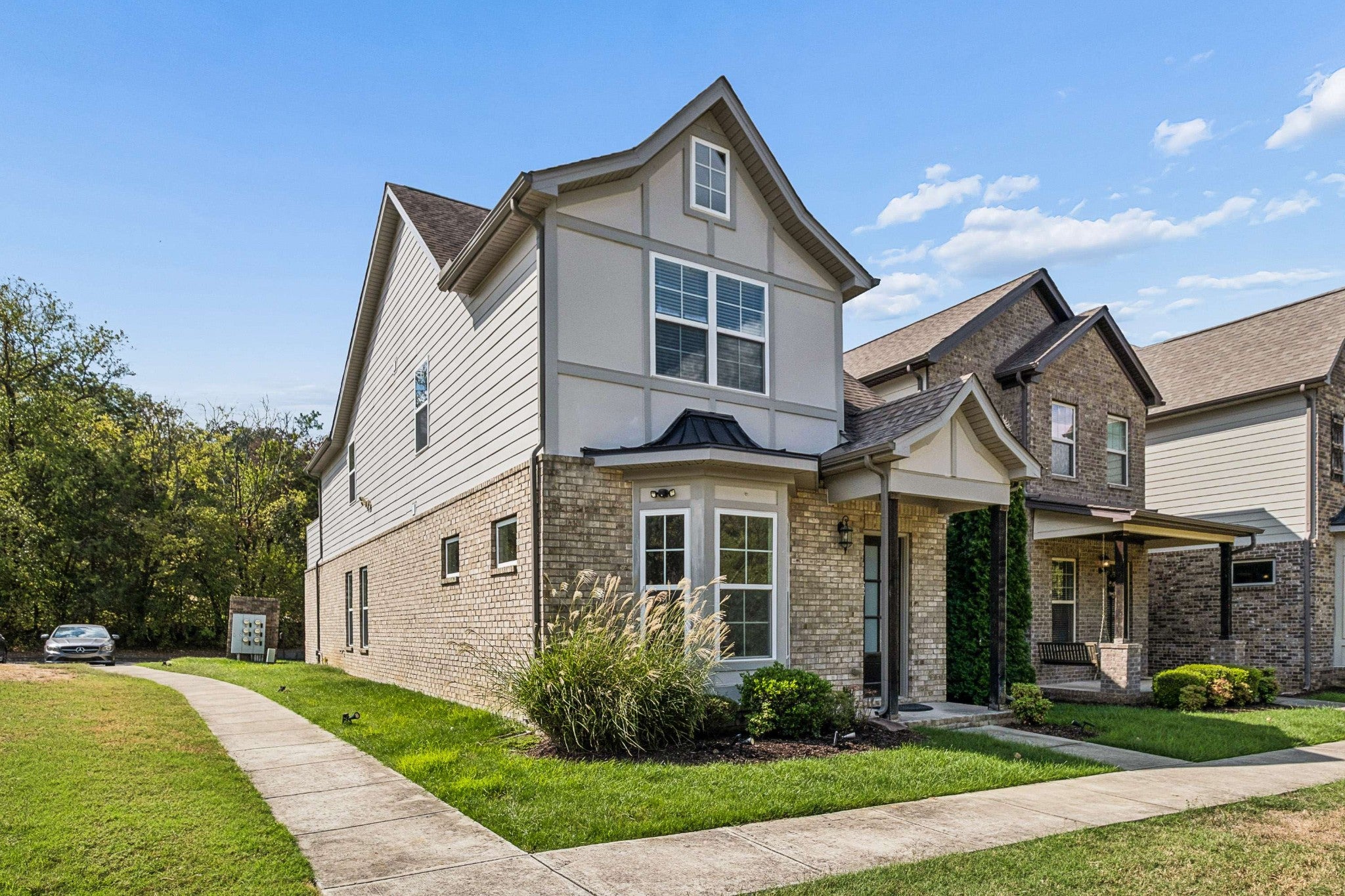 200 Cedar Place Row