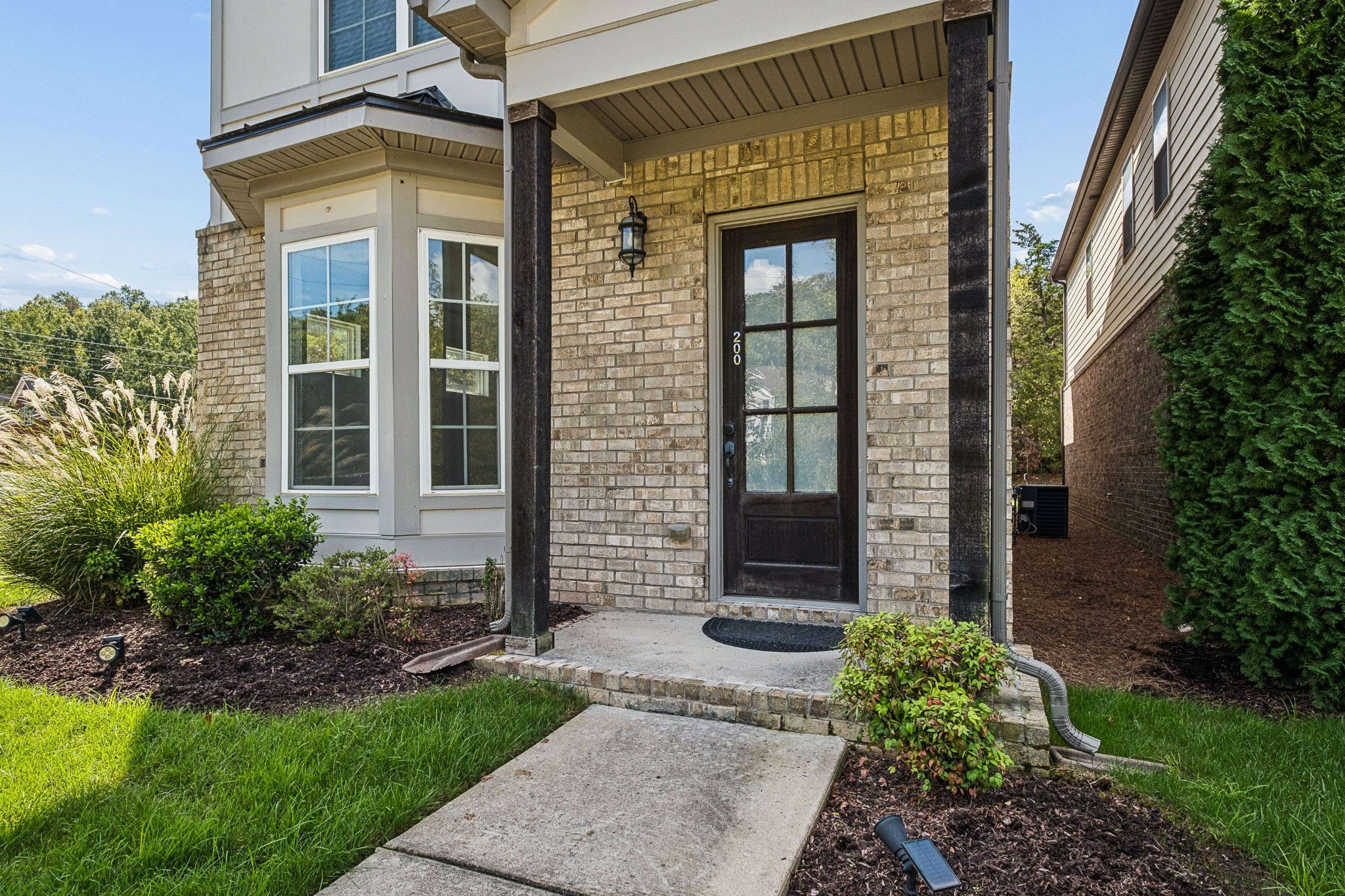 200 Cedar Place Row
