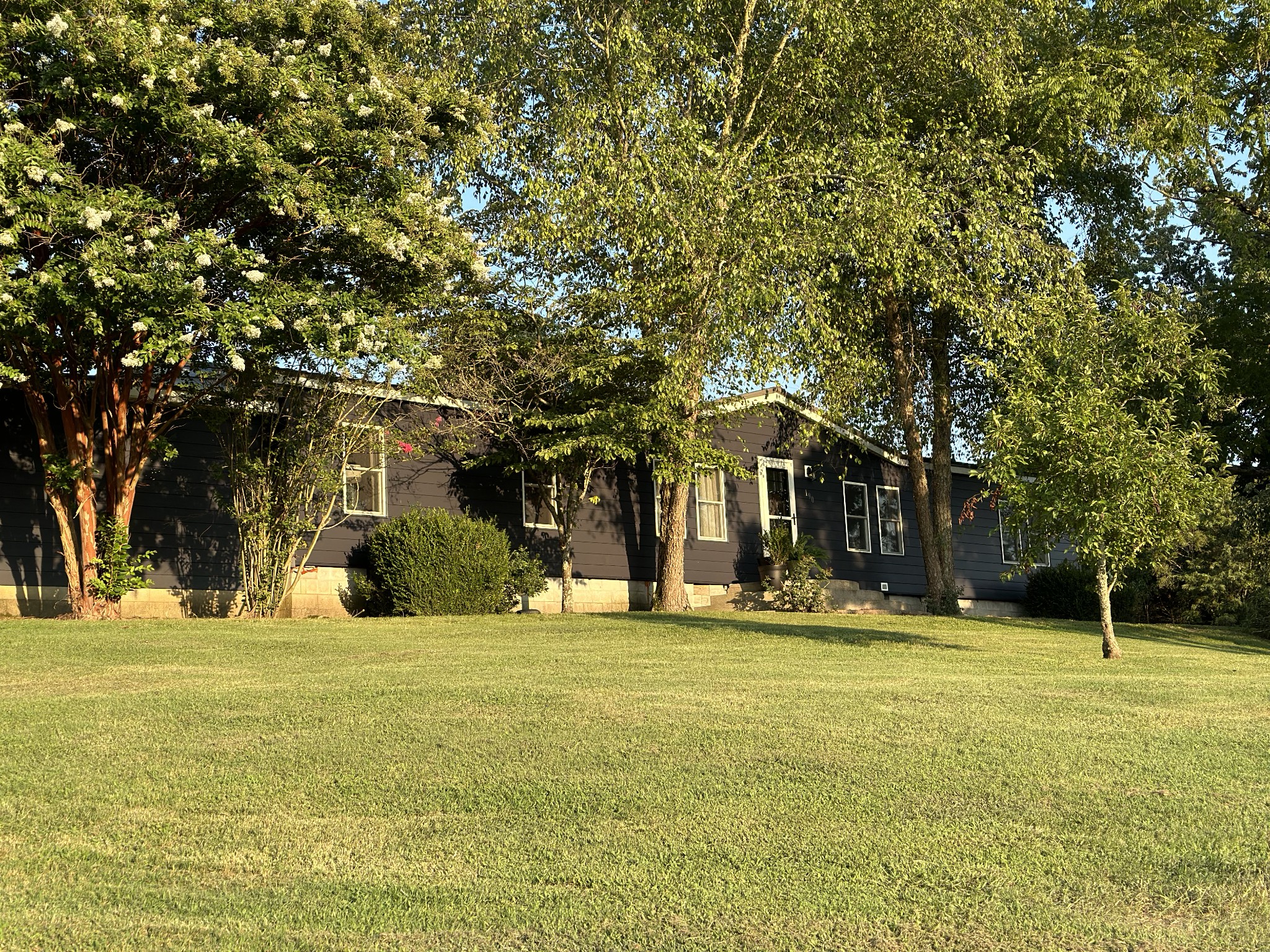 View Hartsville, TN 37074 mobile home